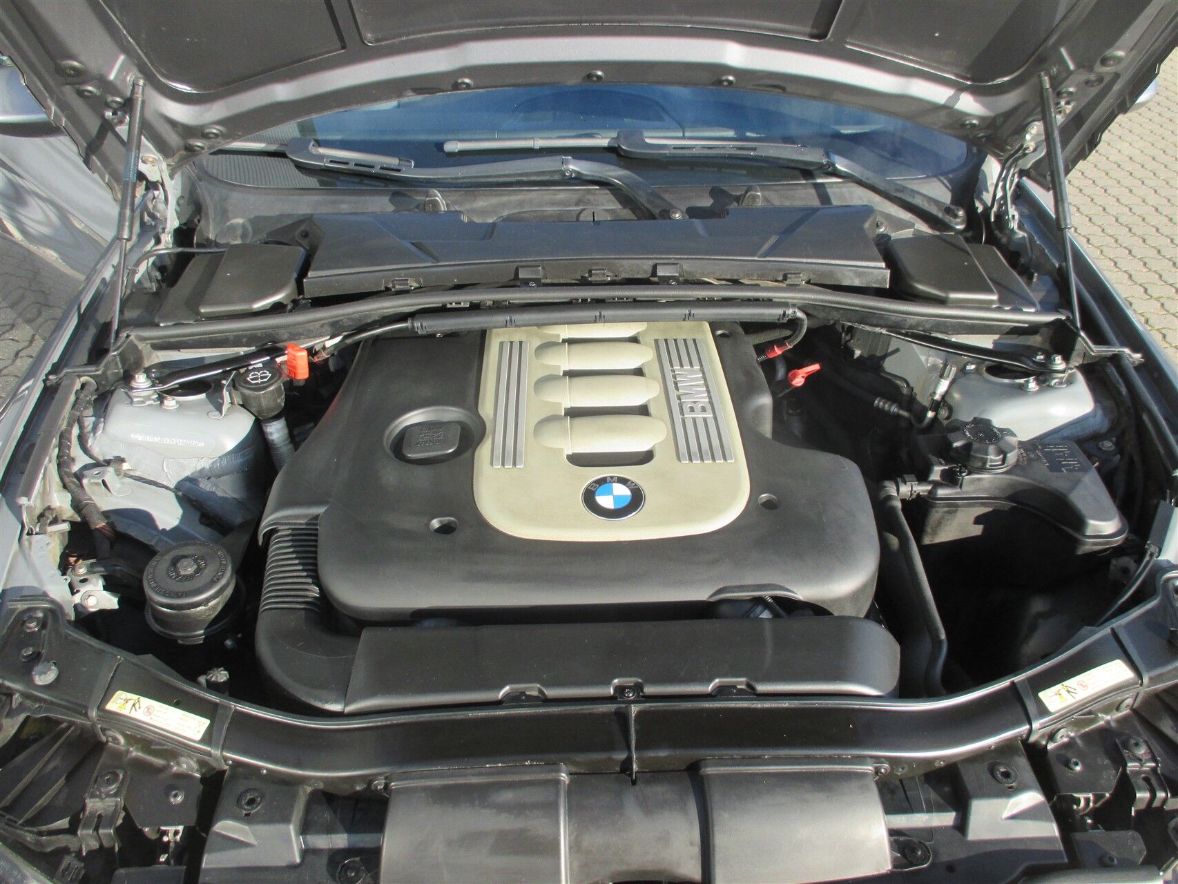 Billede af BMW 330d 3,0 D 231HK Cabr. 6g Aut.