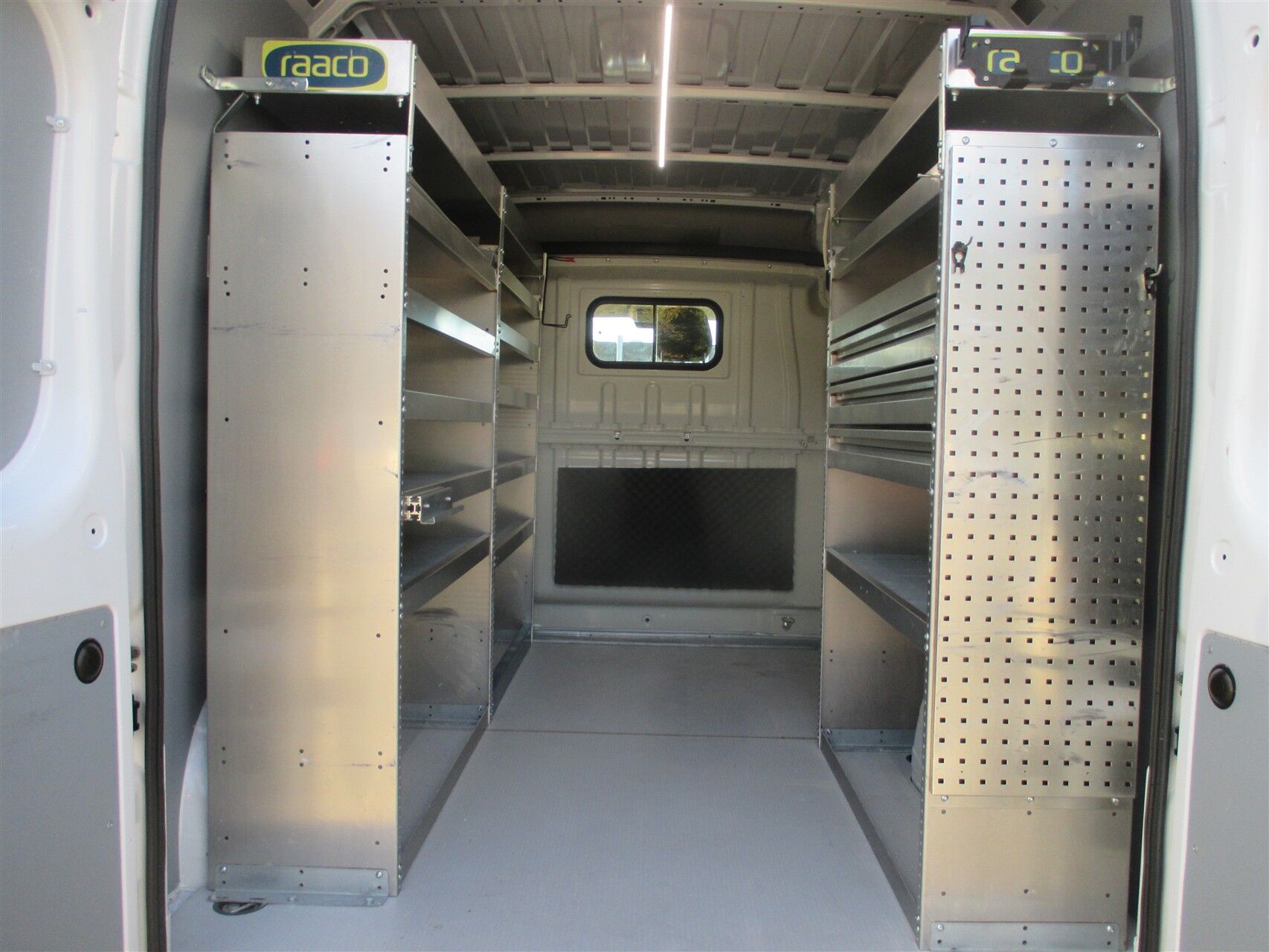 Billede af Citroën Jumper 33 L2H2 2,2 Blue HDi Flexline 140HK Van