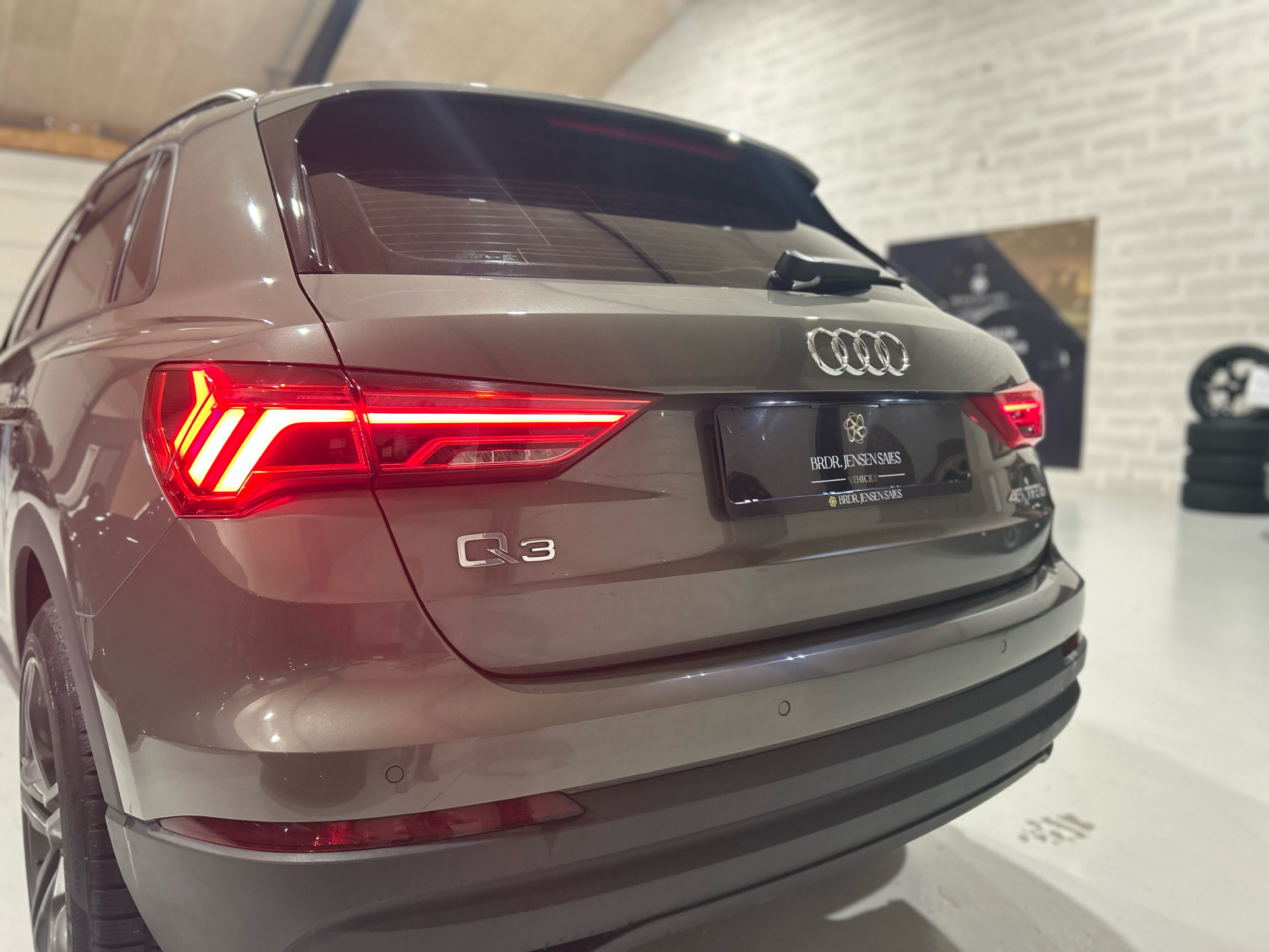Billede af Audi Q3 1,4 45 TFSI e  Plugin-hybrid Attitude Plus S Tronic 245HK 5d 6g Aut.