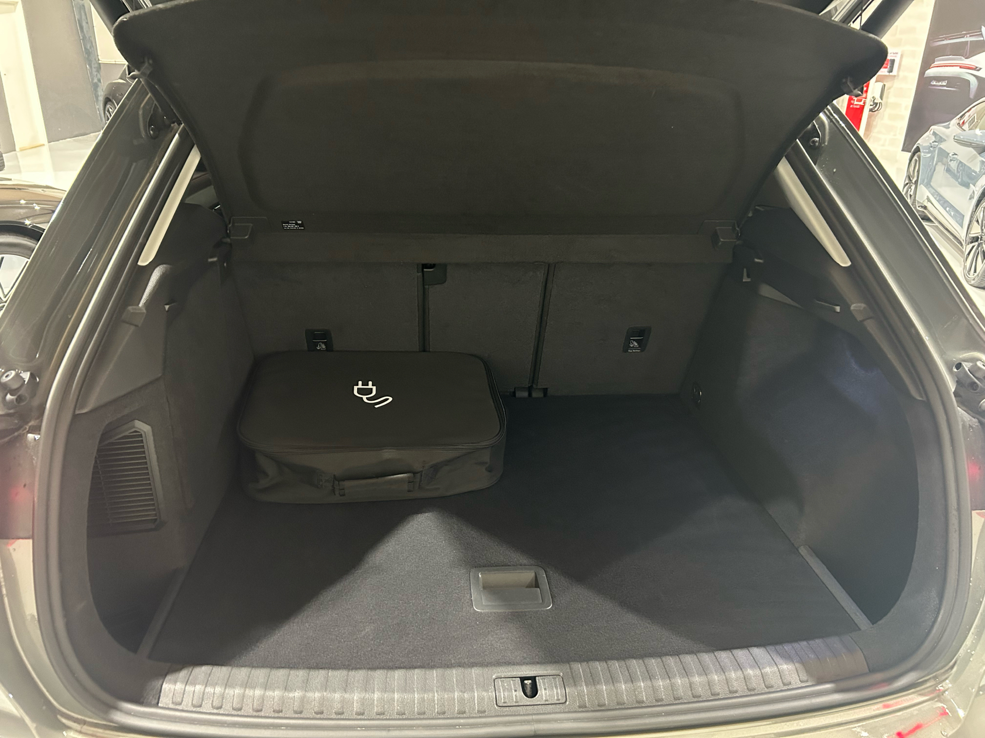 Billede af Audi Q3 1,4 45 TFSI e  Plugin-hybrid Attitude Plus S Tronic 245HK 5d 6g Aut.