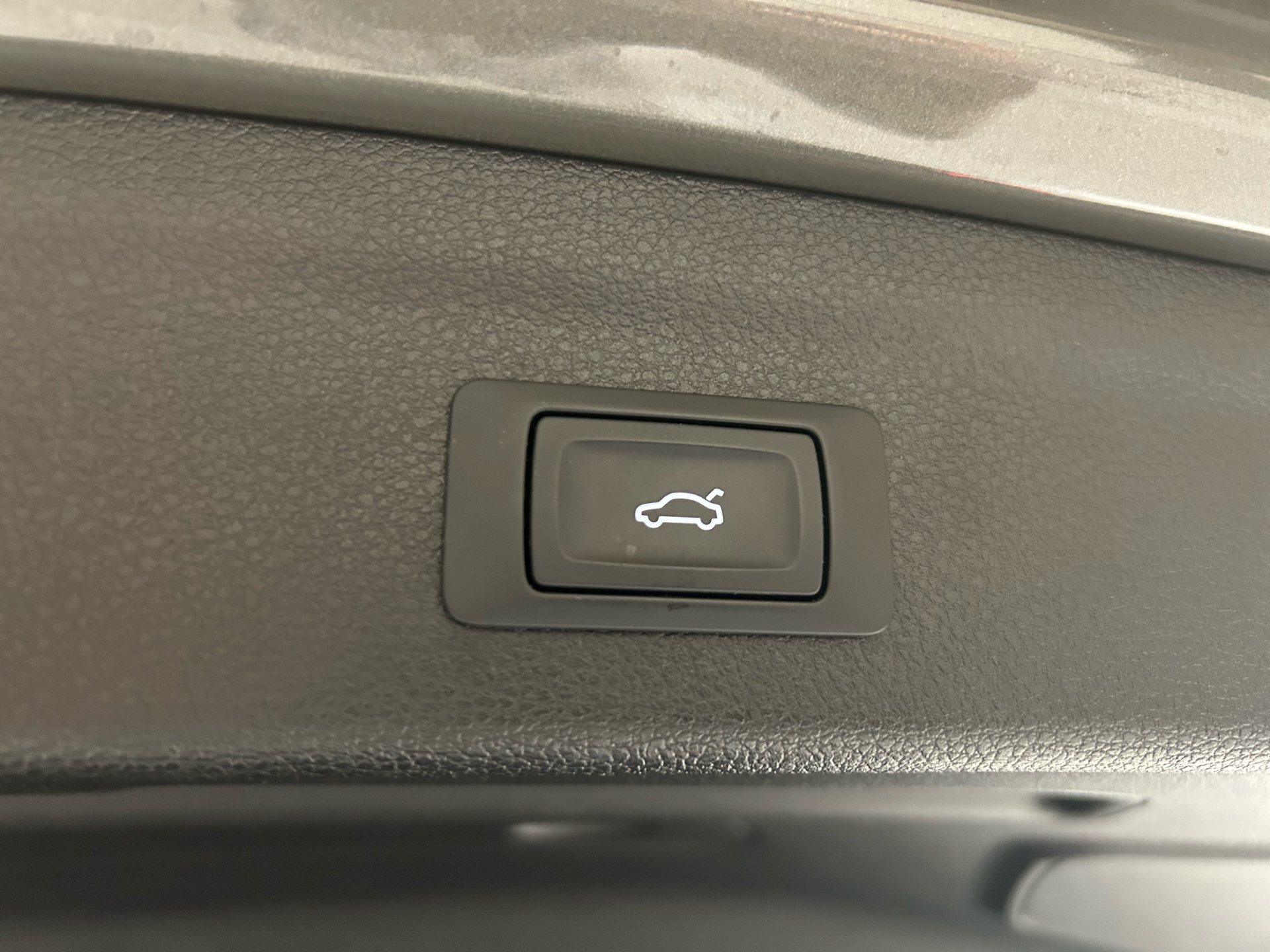 Billede af Audi Q3 1,4 45 TFSI e  Plugin-hybrid Attitude Plus S Tronic 245HK 5d 6g Aut.