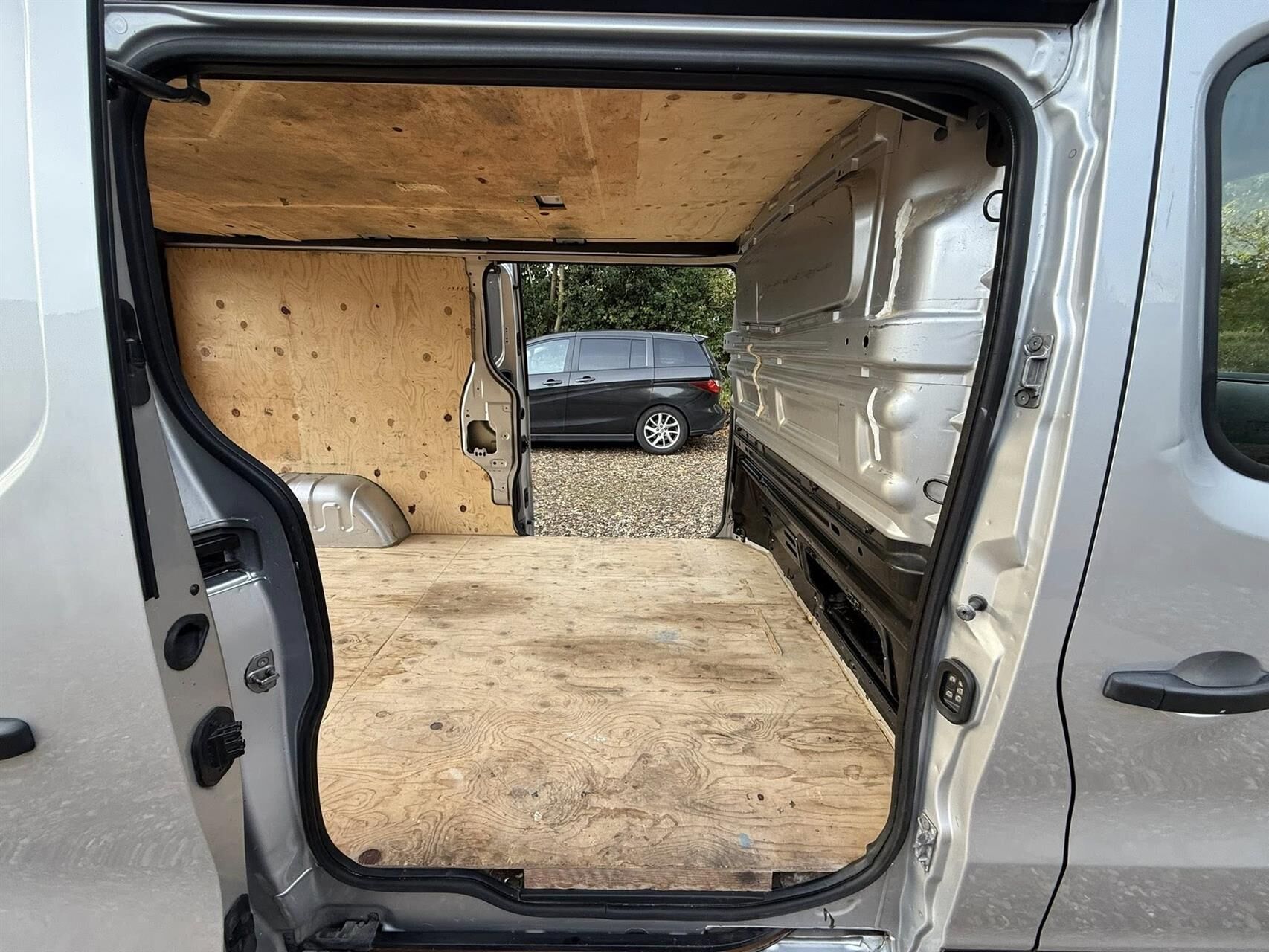 Billede af Renault Trafic T29 L2H1 1,6 DCI 120HK Van 6g