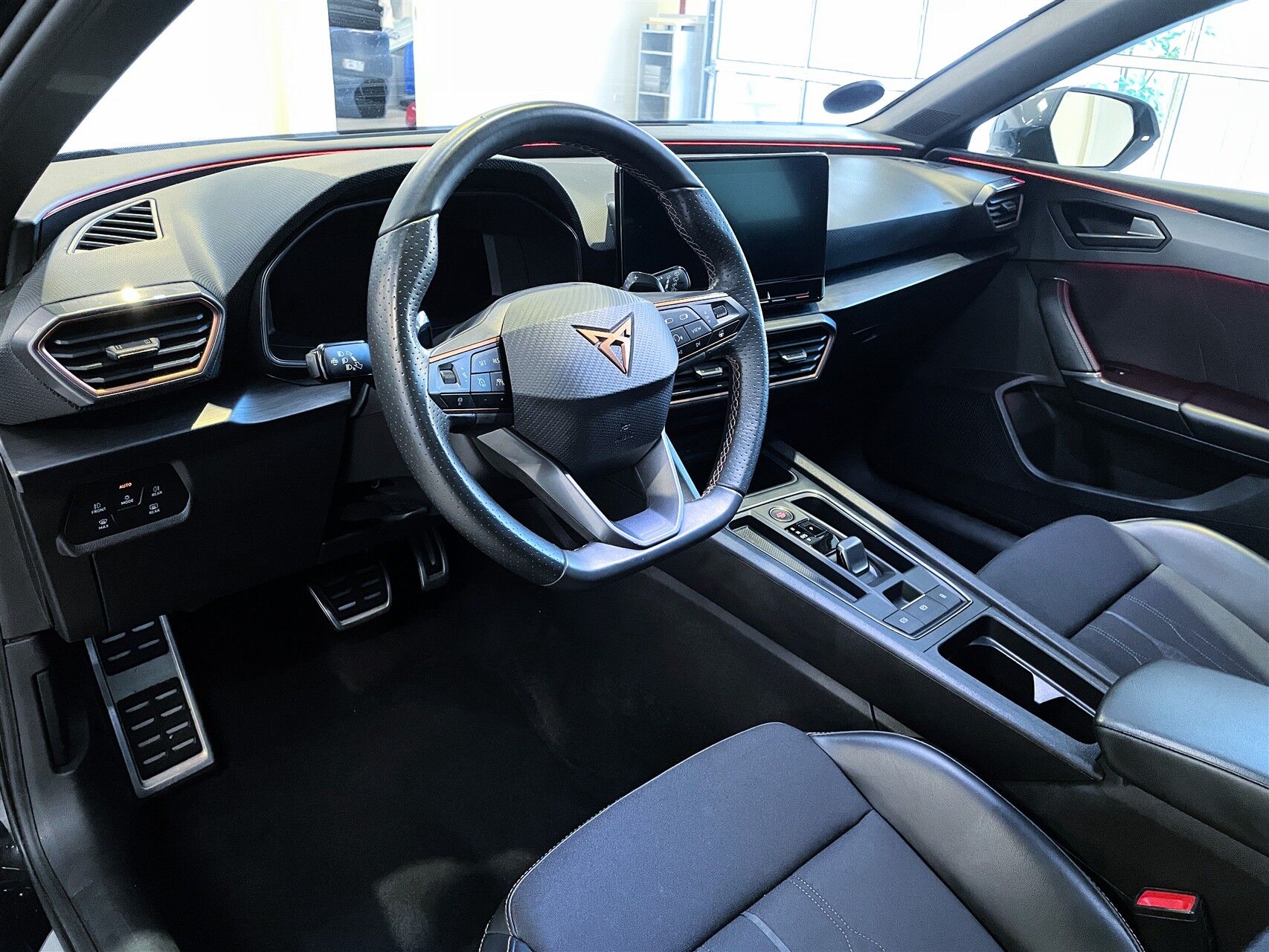 Billede af Cupra Leon Sportstourer 1,4 TSI  Plugin-hybrid DSG 245HK Stc 6g Aut.