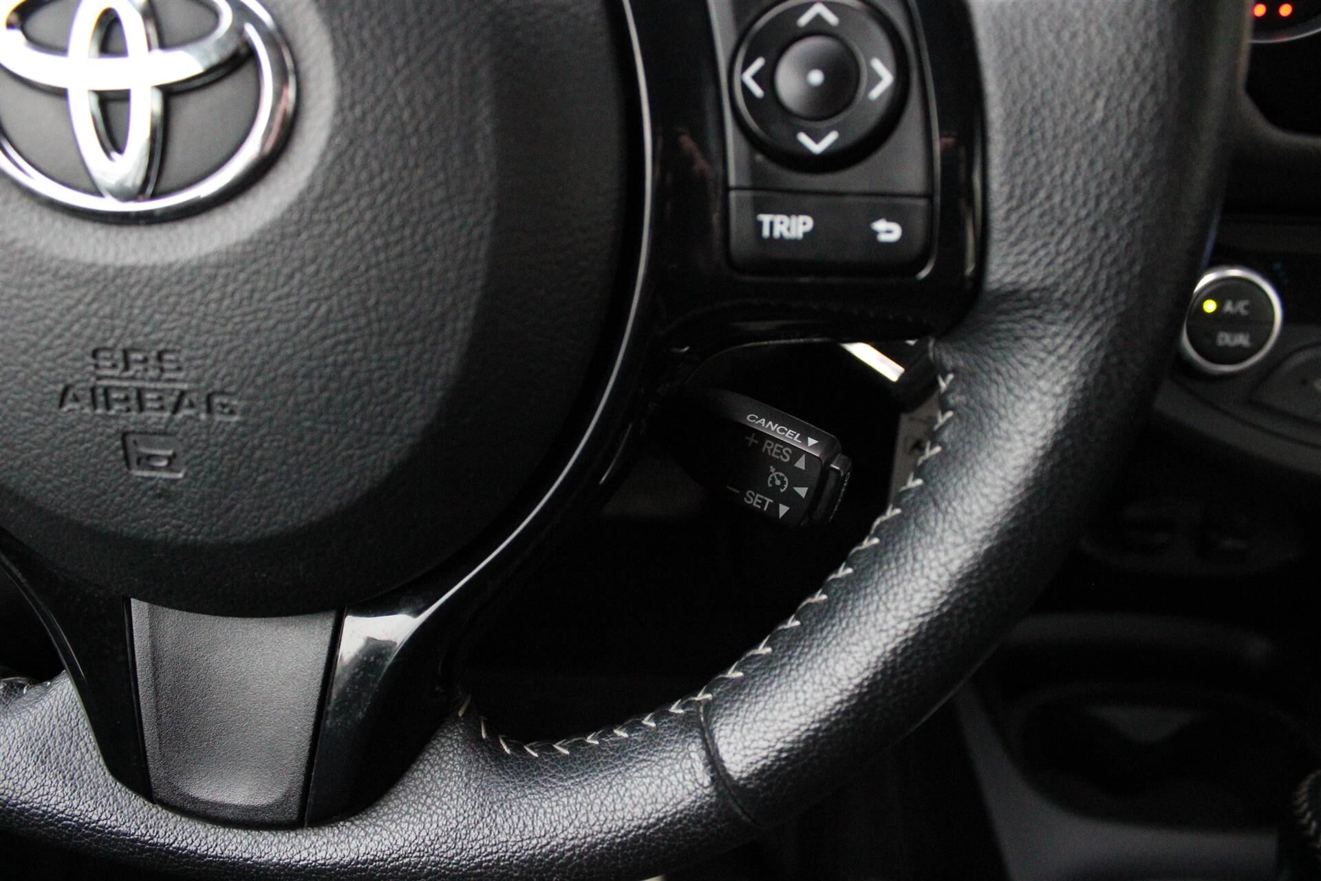 Billede af Toyota Yaris 1,5 Hybrid H2 E-CVT 100HK 5d Trinl. Gear