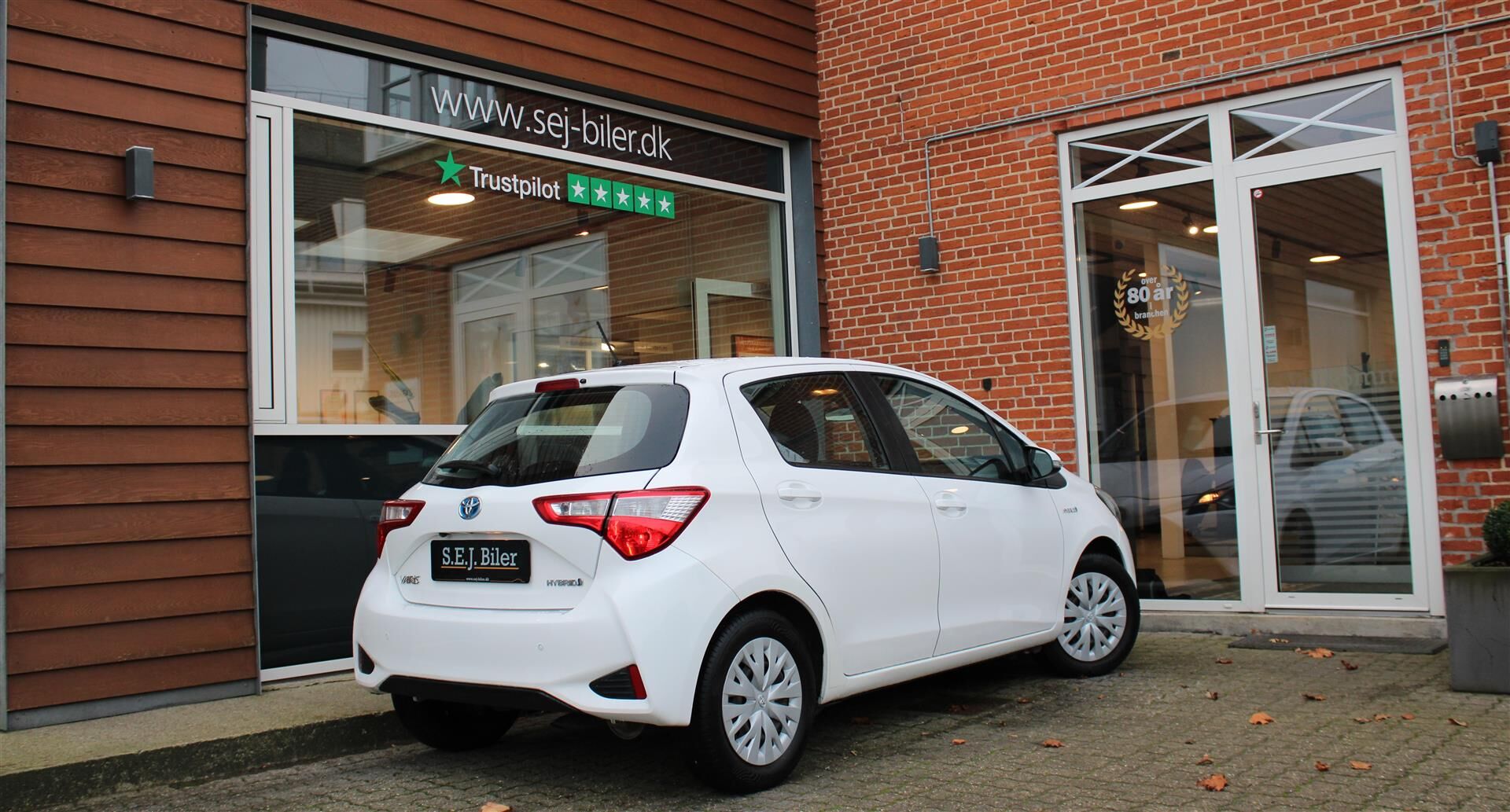 Billede af Toyota Yaris 1,5 Hybrid H2 E-CVT 100HK 5d Trinl. Gear