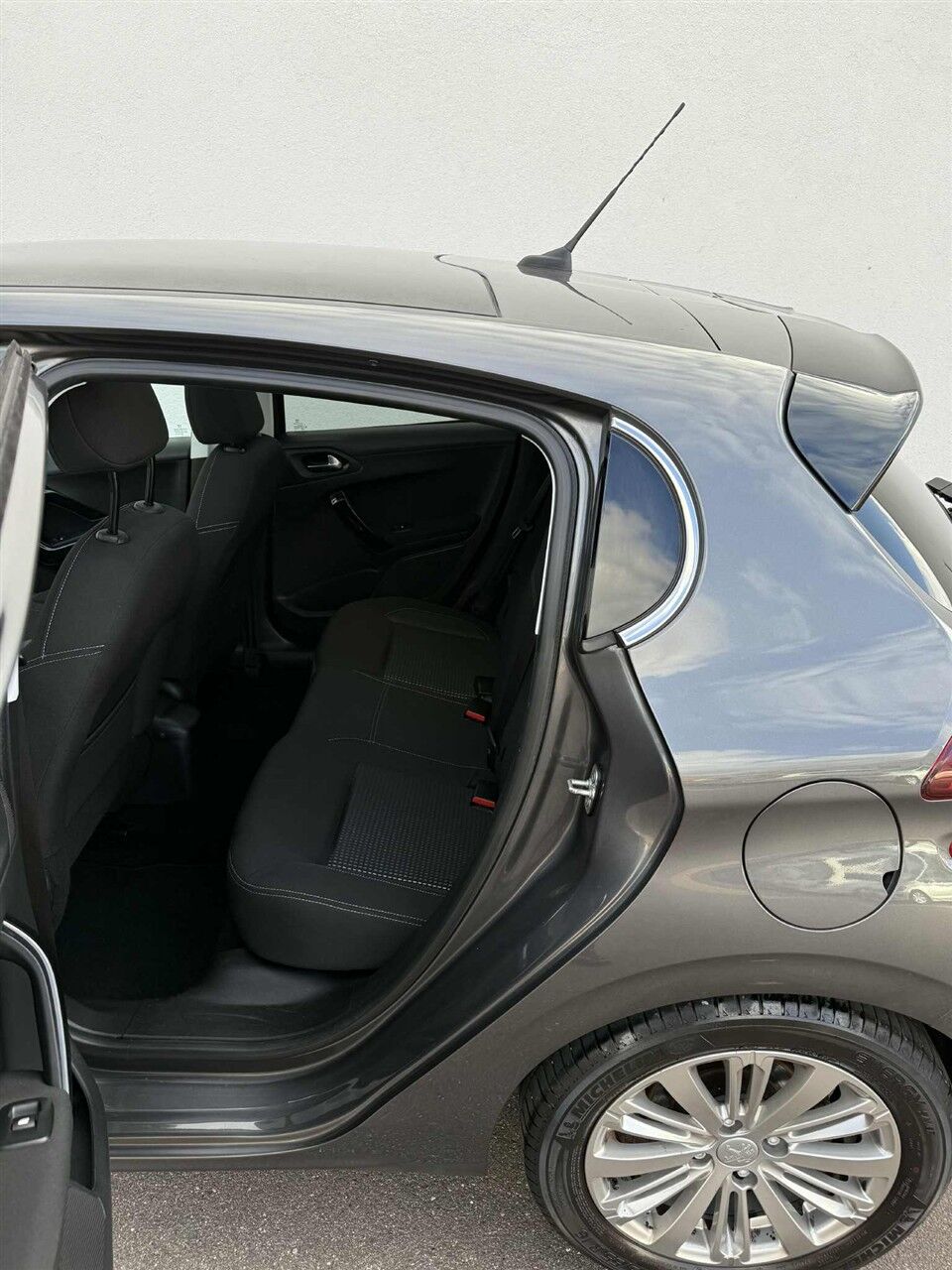 Billede af Peugeot 208 1,5 BlueHDi Allure Sky 102HK 5d 6g