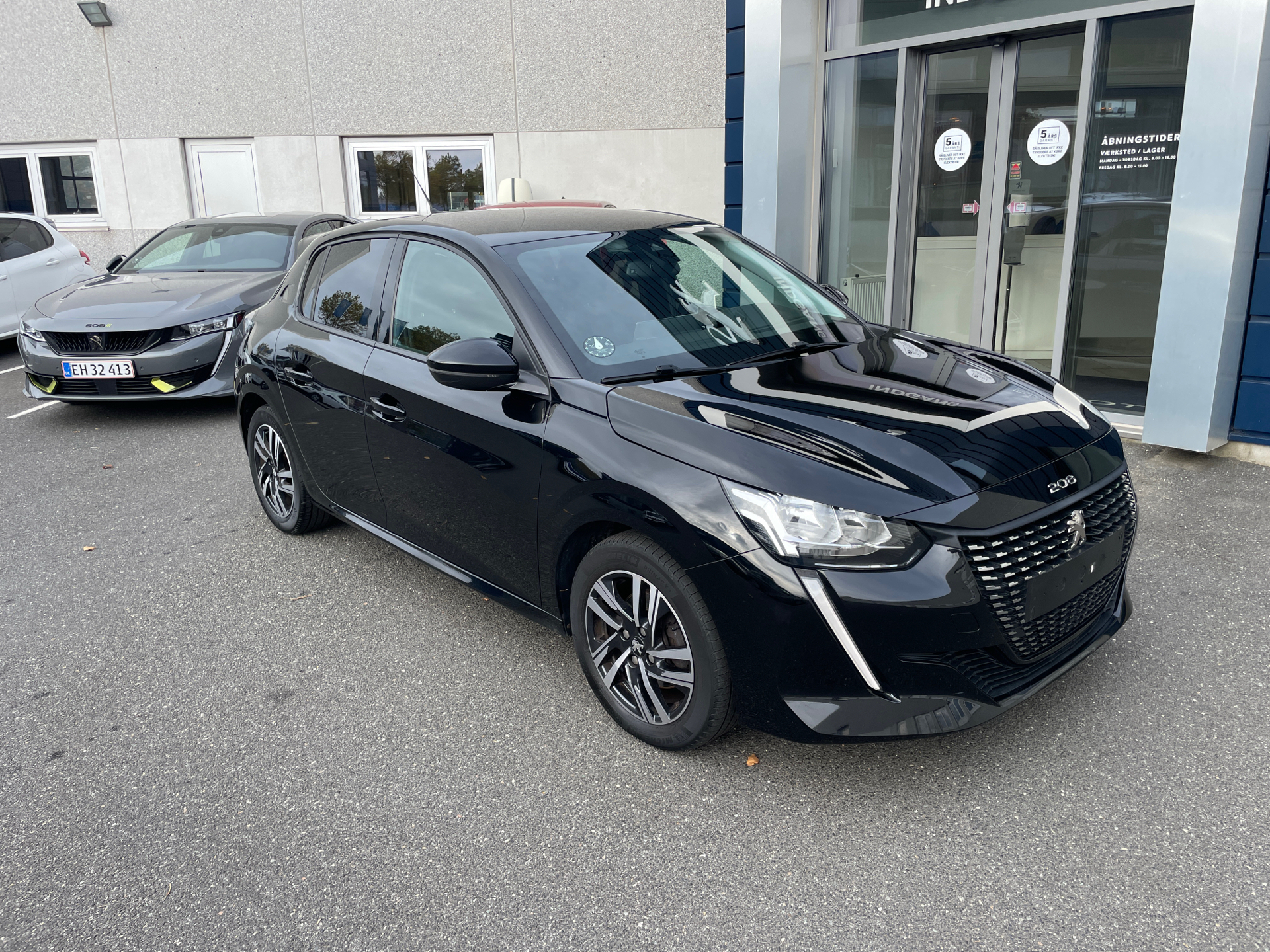 Billede af Peugeot 208 1,2 PureTech Allure+ EAT8 100HK 5d 8g Aut.