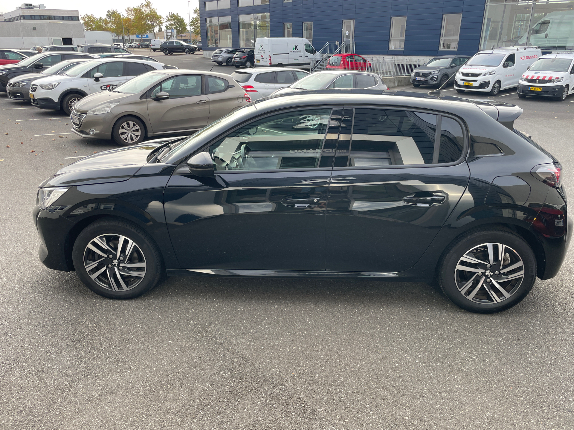 Billede af Peugeot 208 1,2 PureTech Allure+ EAT8 100HK 5d 8g Aut.