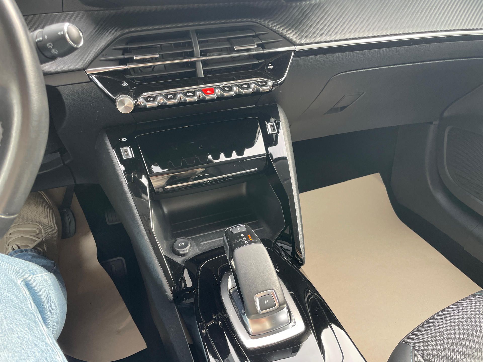 Billede af Peugeot 208 1,2 PureTech Allure+ EAT8 100HK 5d 8g Aut.
