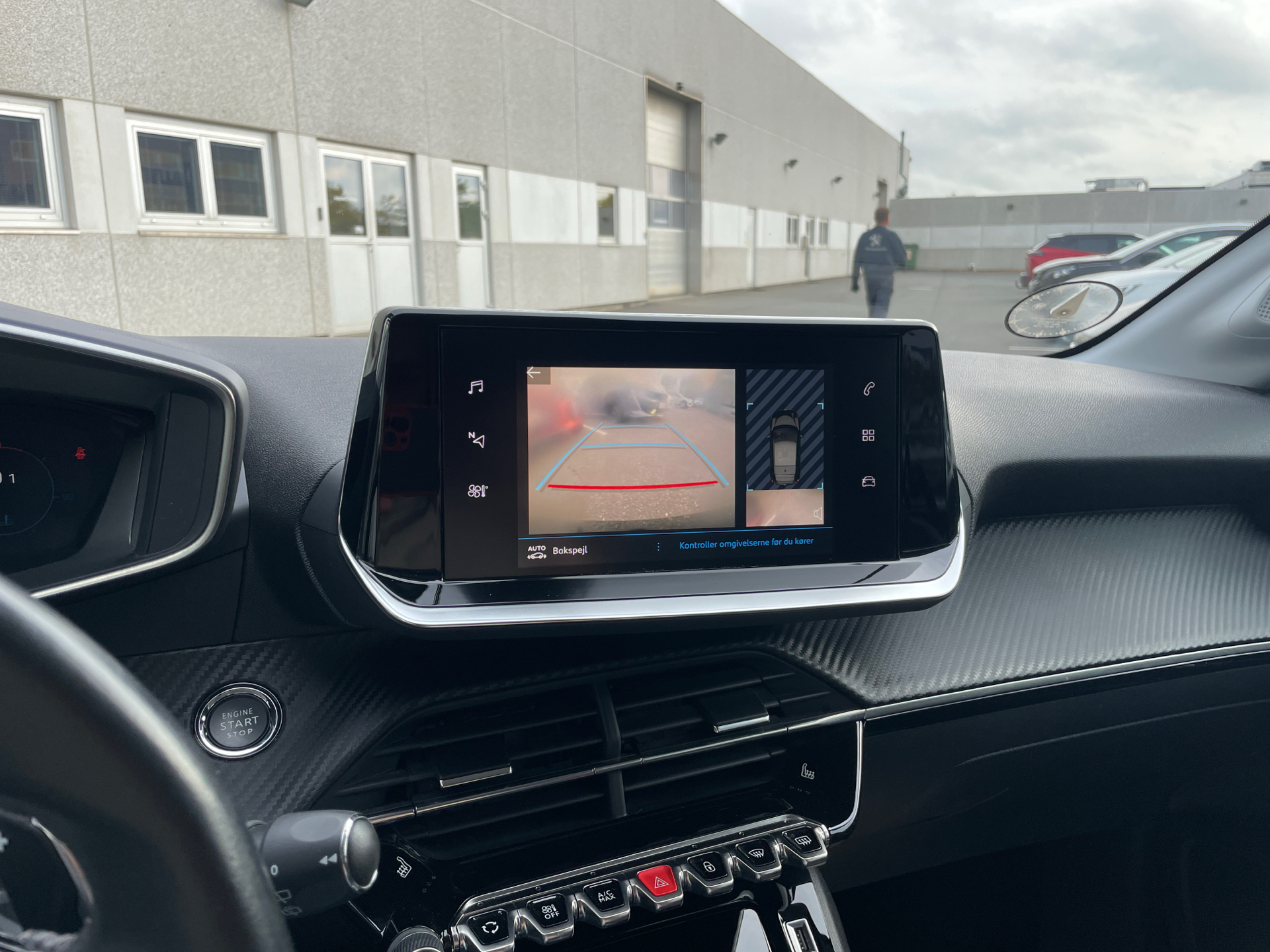 Billede af Peugeot 208 1,2 PureTech Allure+ EAT8 100HK 5d 8g Aut.