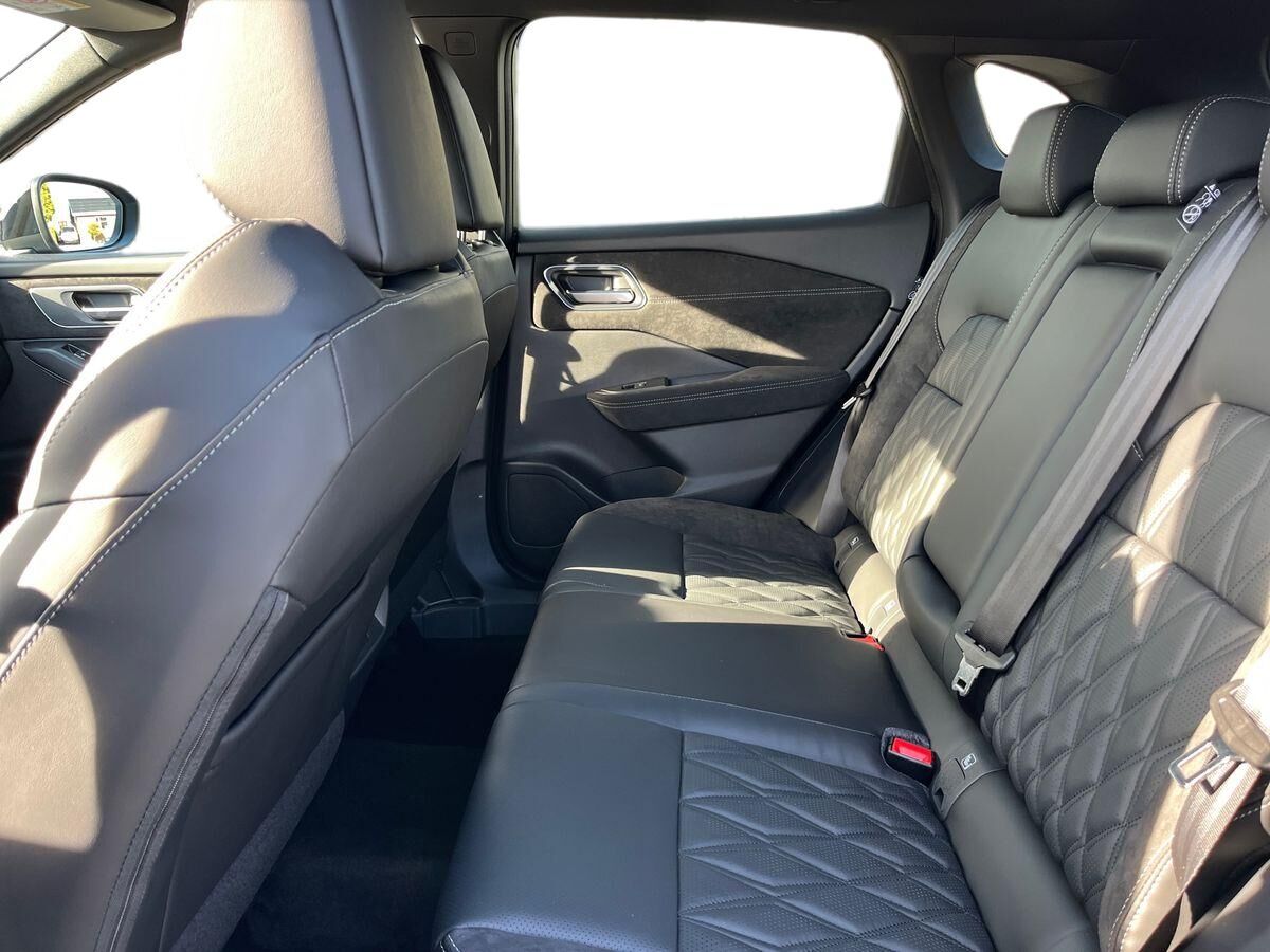 Billede af Nissan QASHQAI MY25 Mild-Hybrid 158 Xtronic 2 WD Tekna PLUS + 2-Tone