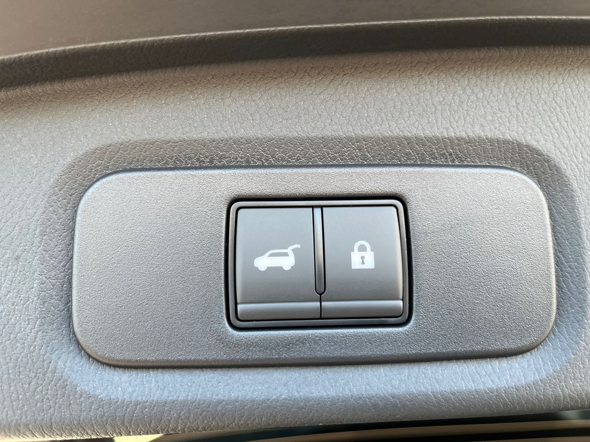 Billede af Nissan QASHQAI MY25 Mild-Hybrid 158 Xtronic 2 WD Tekna PLUS + 2-Tone