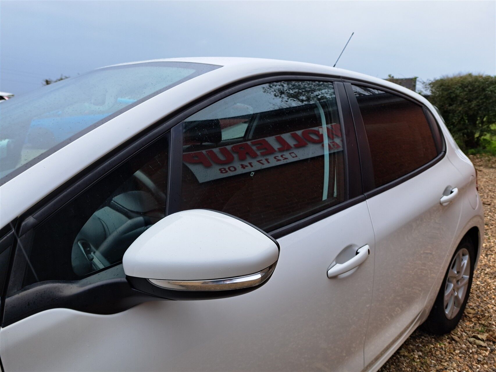 Billede af Peugeot 208 1,2 VTi Strike 82HK 5d