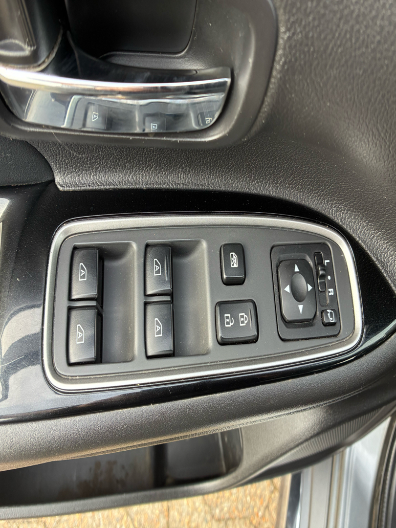 Billede af Mitsubishi Outlander 2,4 PHEV  Plugin-hybrid Inform+ 4WD 224HK 5d 6g Trinl. Gear