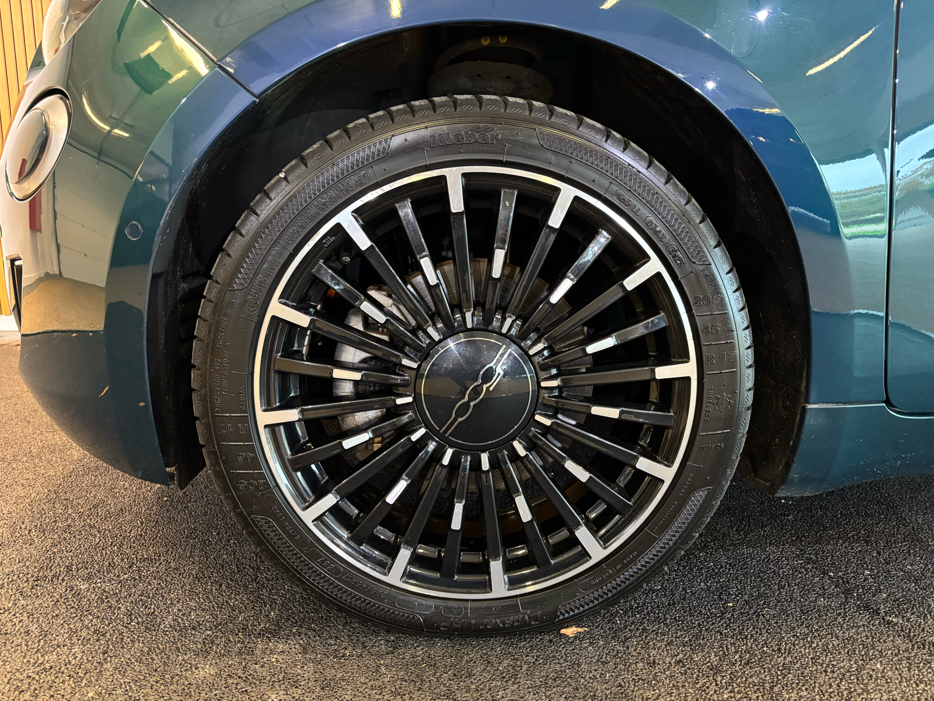 Billede af Fiat 500e EL La Prima 118HK 3d Aut.