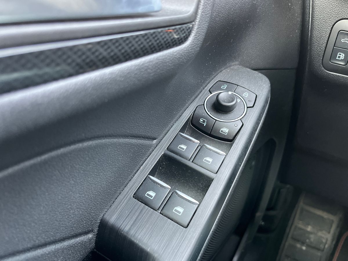 Billede af Ford Kuga 2,5 Plugin-hybrid ST-Line X CVT 225HK 5d Trinl. Gear