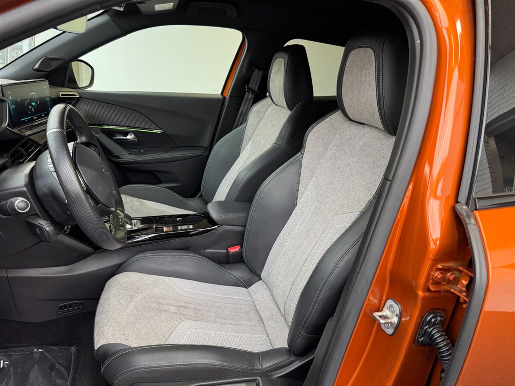 Billede af Peugeot e-2008 EL GT Pack 136HK 5d Aut.