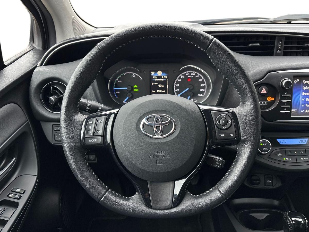 Billede af Toyota Yaris 1,5 Hybrid H3 Smartpakke E-CVT 100HK 5d Trinl. Gear