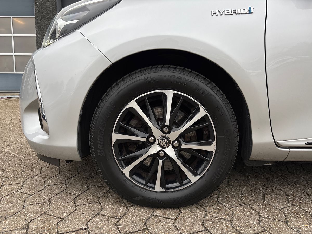 Billede af Toyota Yaris 1,5 Hybrid H3 Smartpakke E-CVT 100HK 5d Trinl. Gear