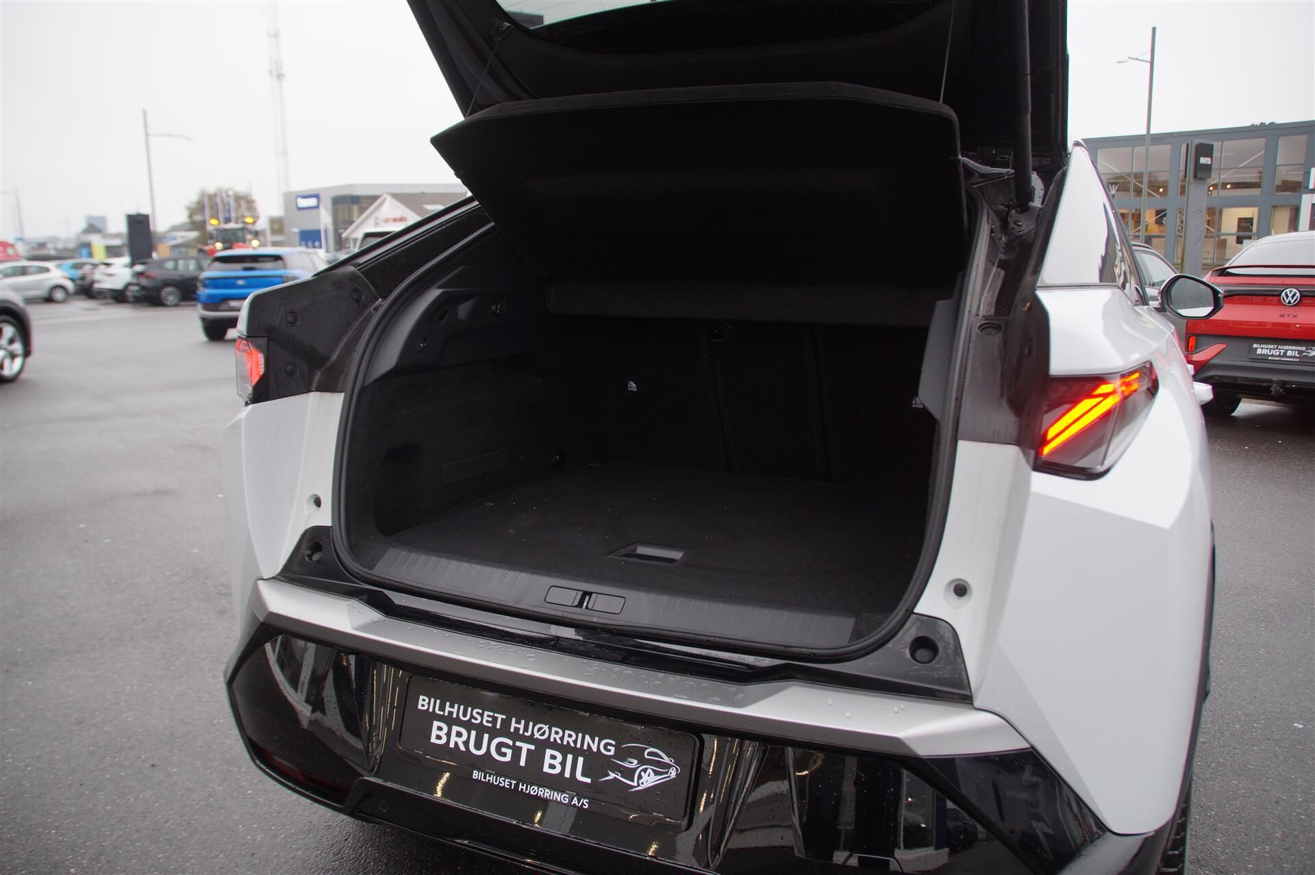 Billede af Peugeot e-3008 EL GT Pack 210HK 5d Aut.