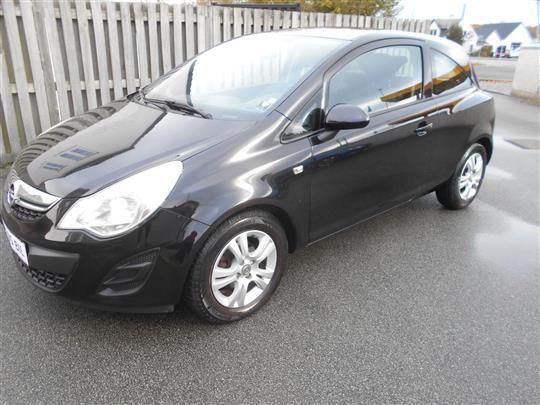Opel Corsa 1,0 Twinport Edition 111 65HK 3d