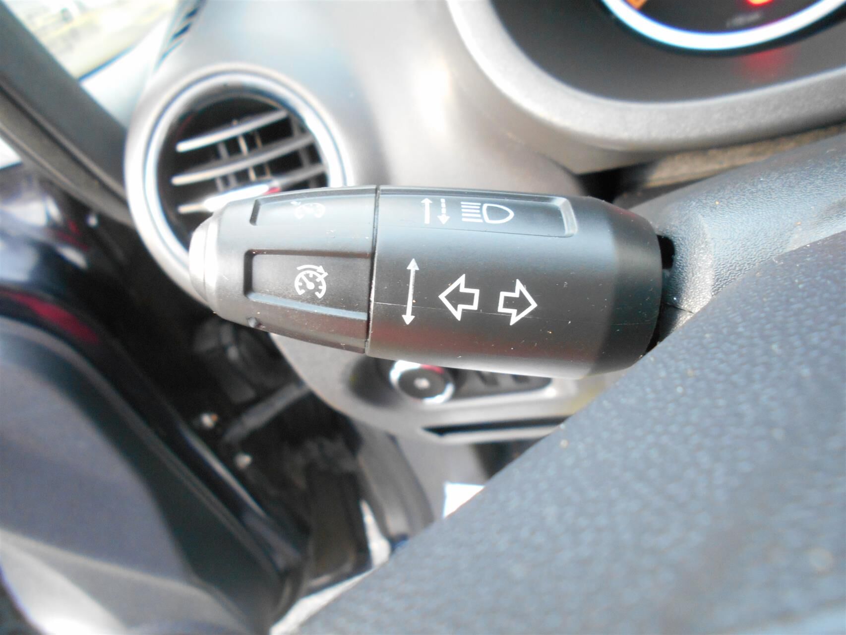 Billede af Opel Corsa 1,0 Twinport Edition 111 65HK 3d