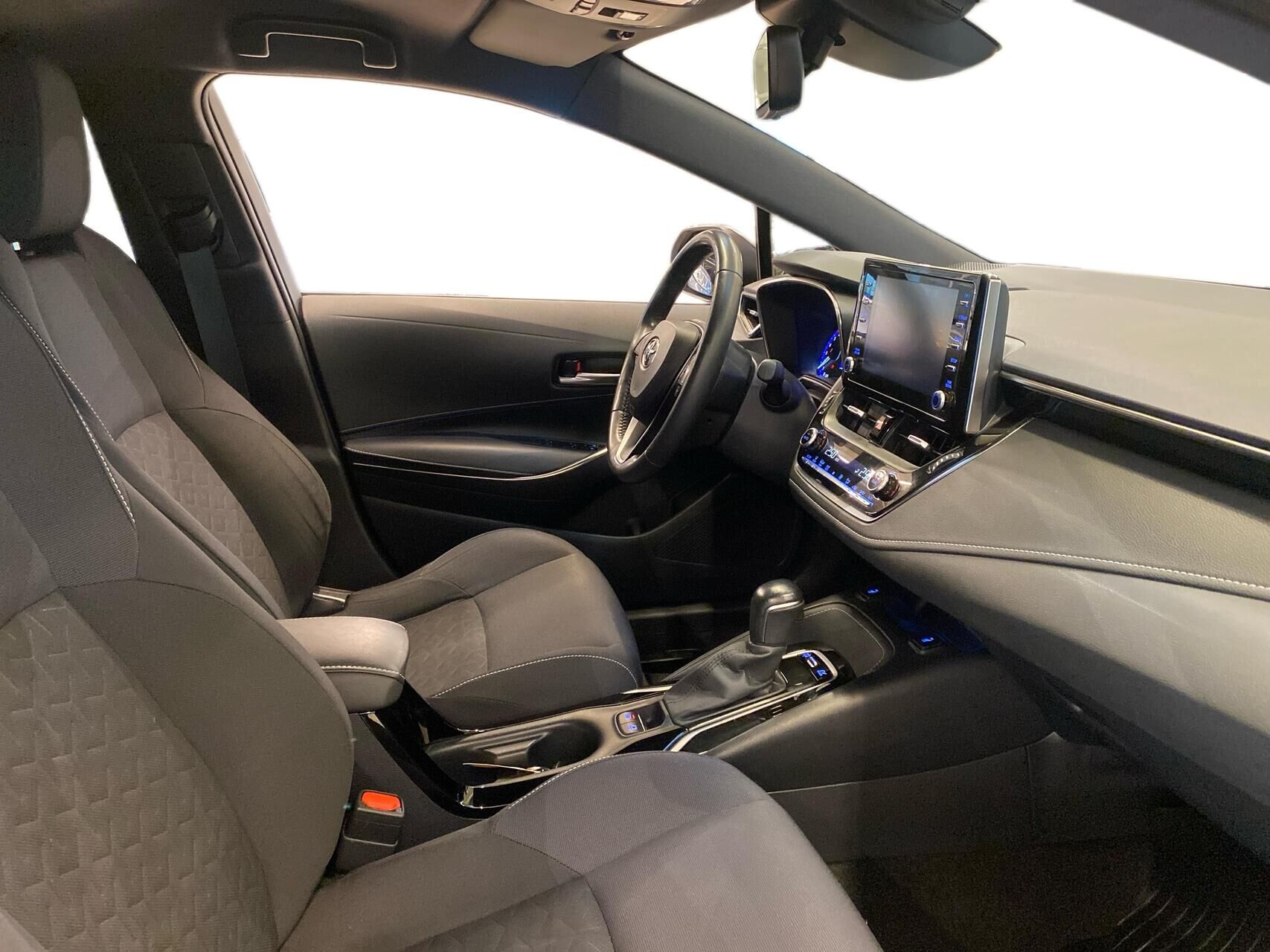 Billede af Toyota Corolla Touring Sports 1,8 Hybrid H3 E-CVT 122HK Stc Trinl. Gear