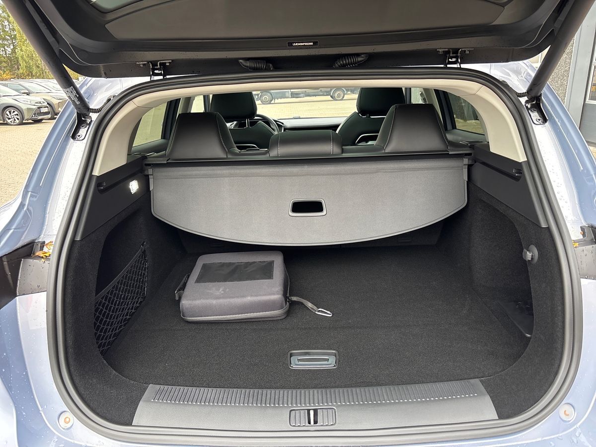 Billede af MG Marvel R EL Performance 4x4 288HK 5d Aut.