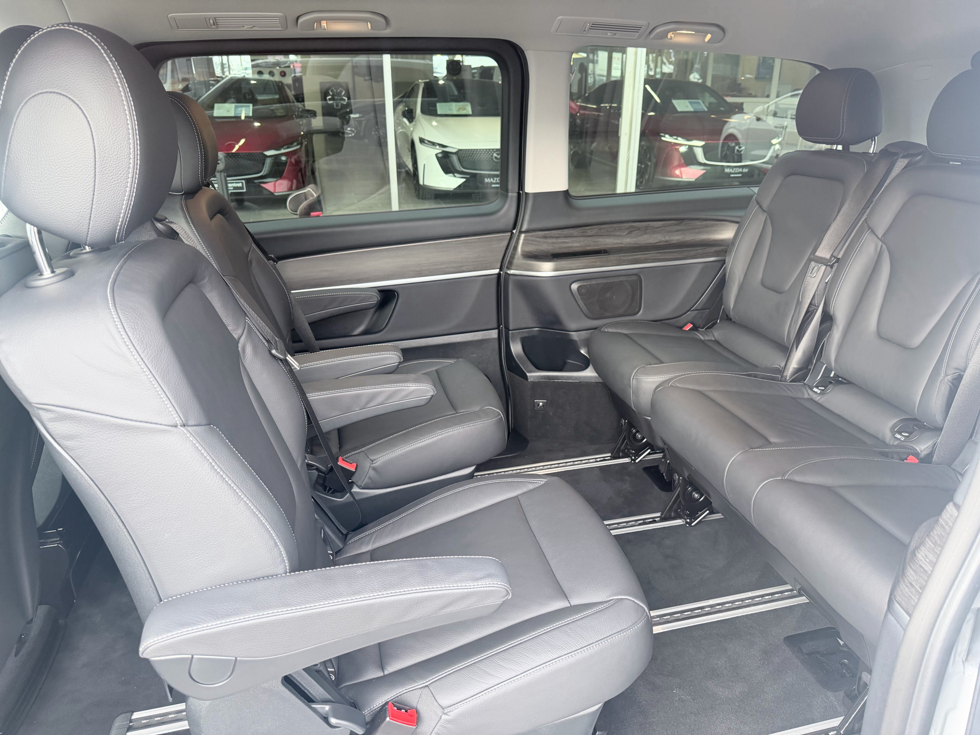 Billede af Mercedes-Benz EQV 300 Lang EL Avantgarde 204HK Aut.