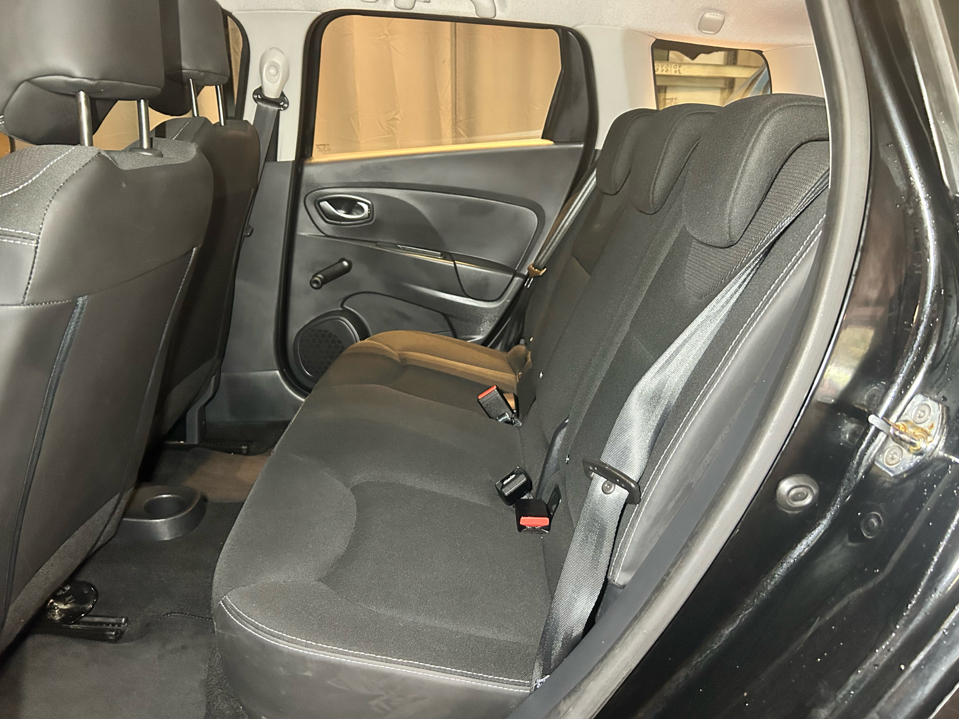 Billede af Renault Clio Sport Tourer 0,9 TCE Expression Energy 90HK Stc