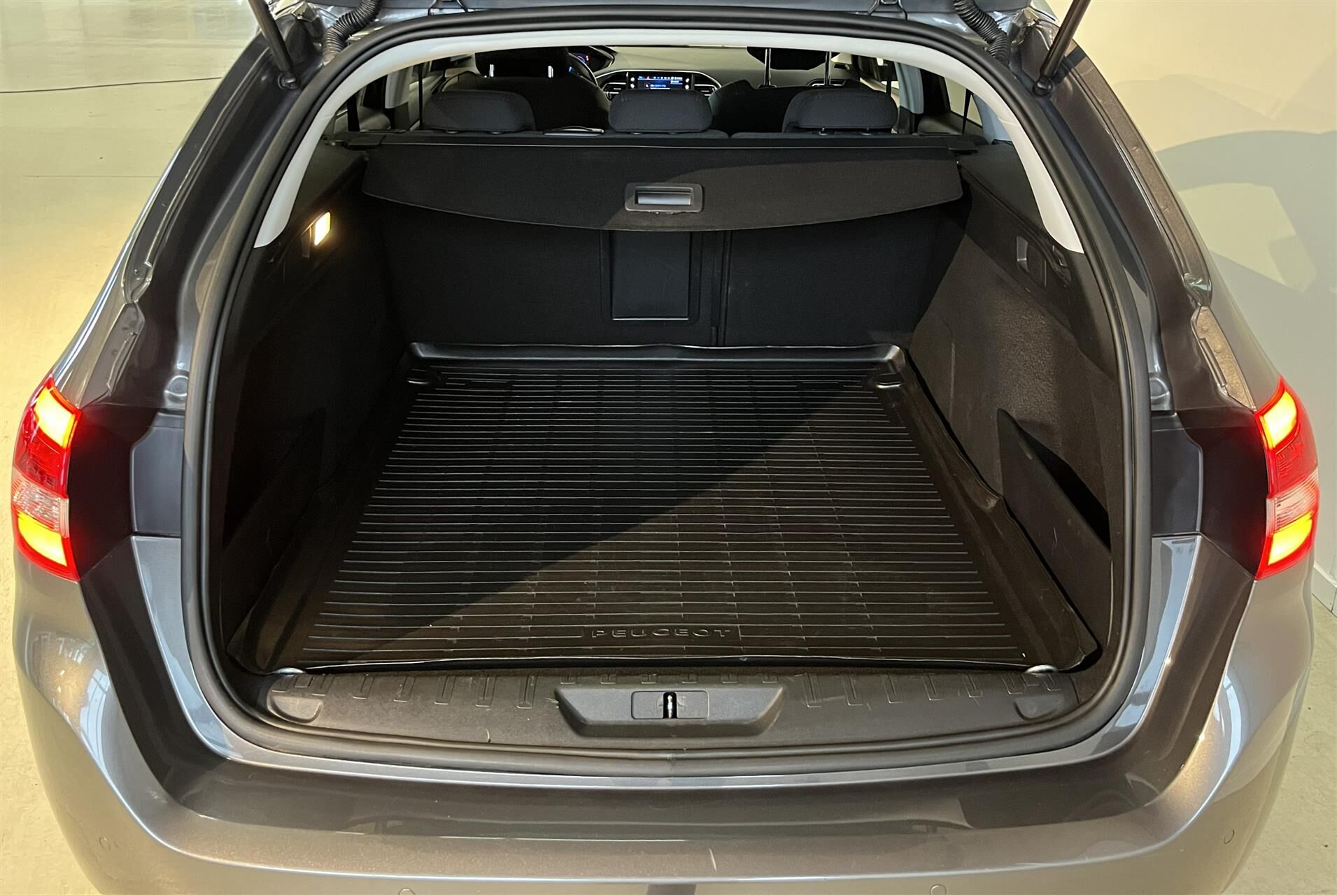 Billede af Peugeot 308 SW 1,5 BlueHDi Allure Grand 130HK Stc 6g