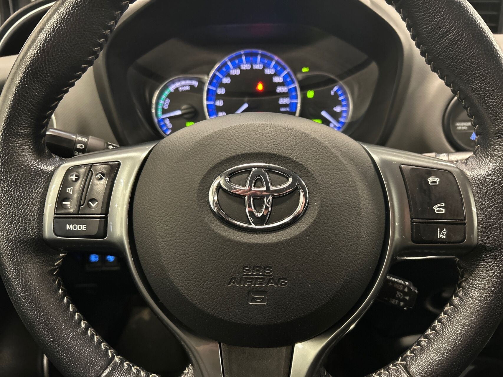 Billede af Toyota Yaris 1,5 VVT-I  Hybrid H2 Safety Sense Komfort E-CVT 100HK 5d Aut.