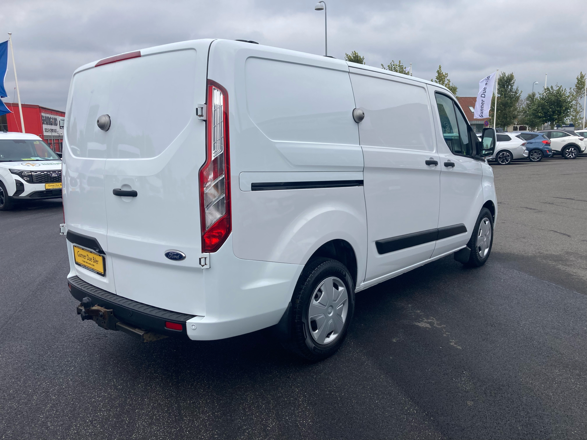 Billede af Ford Transit Custom 280 L1H1 2,0 TDCi Trend 130HK Van 6g Aut.
