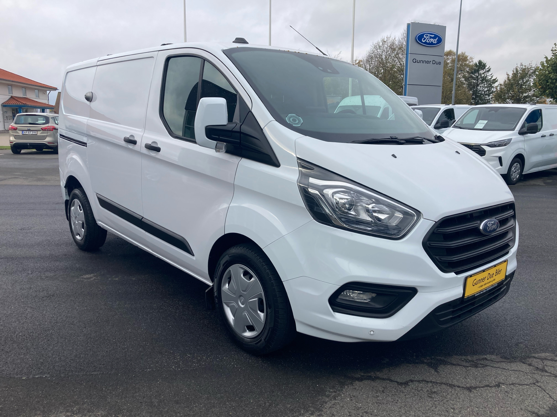 Billede af Ford Transit Custom 280 L1H1 2,0 TDCi Trend 130HK Van 6g Aut.