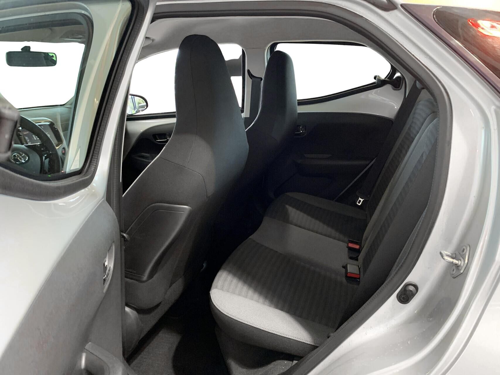 Billede af Toyota Aygo 1,0 VVT-I X-plore DAB+ 72HK 5d