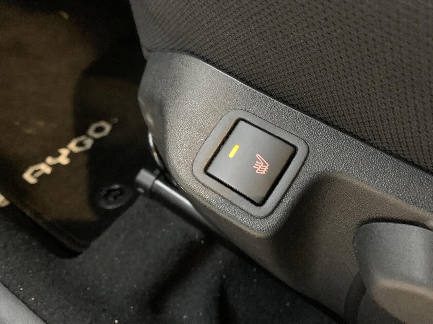 Billede af Toyota Aygo 1,0 VVT-I X-plore DAB+ 72HK 5d