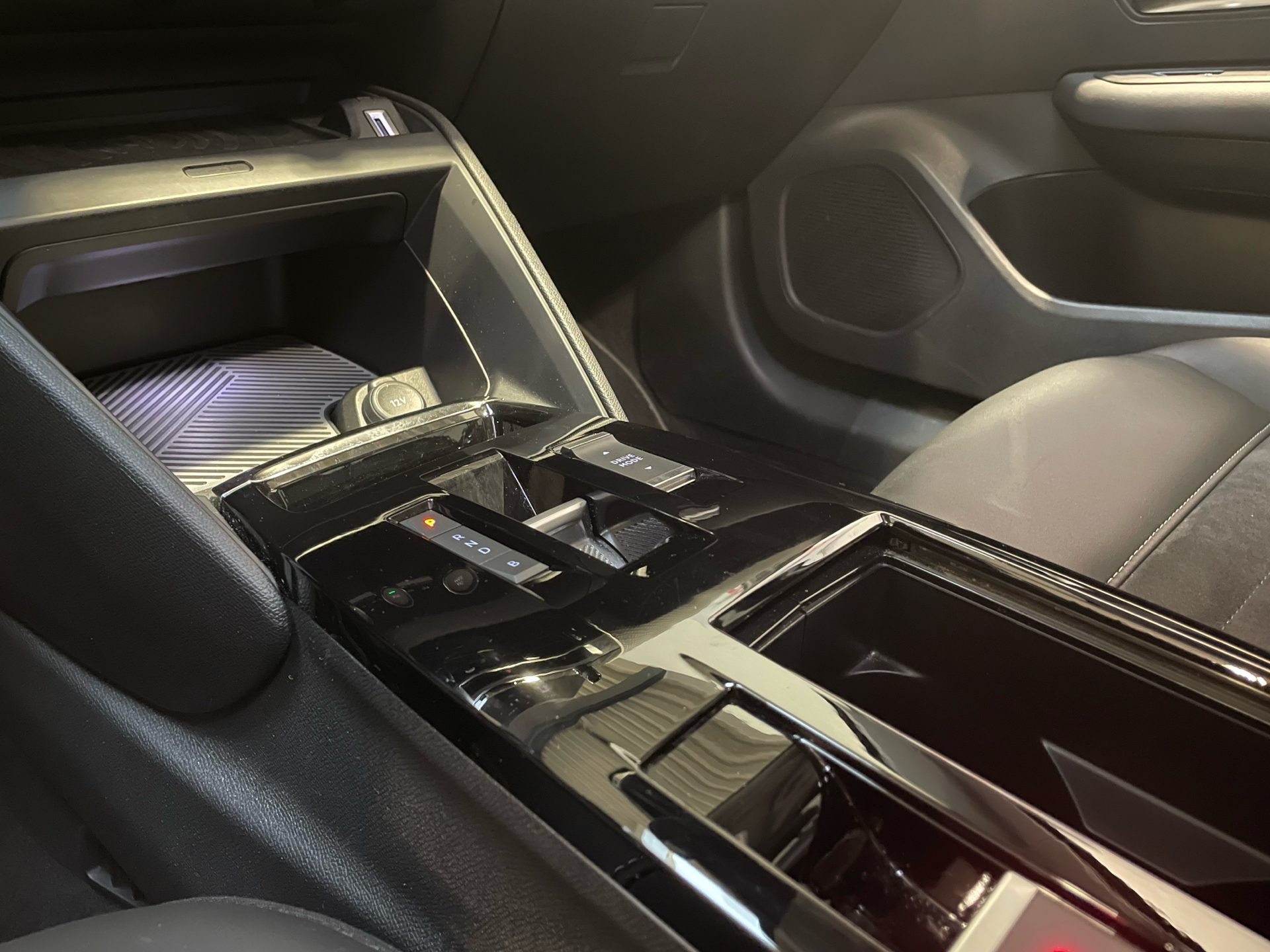 Billede af Citroën e-C4 X EL Palais Sky 136HK 5d Aut.