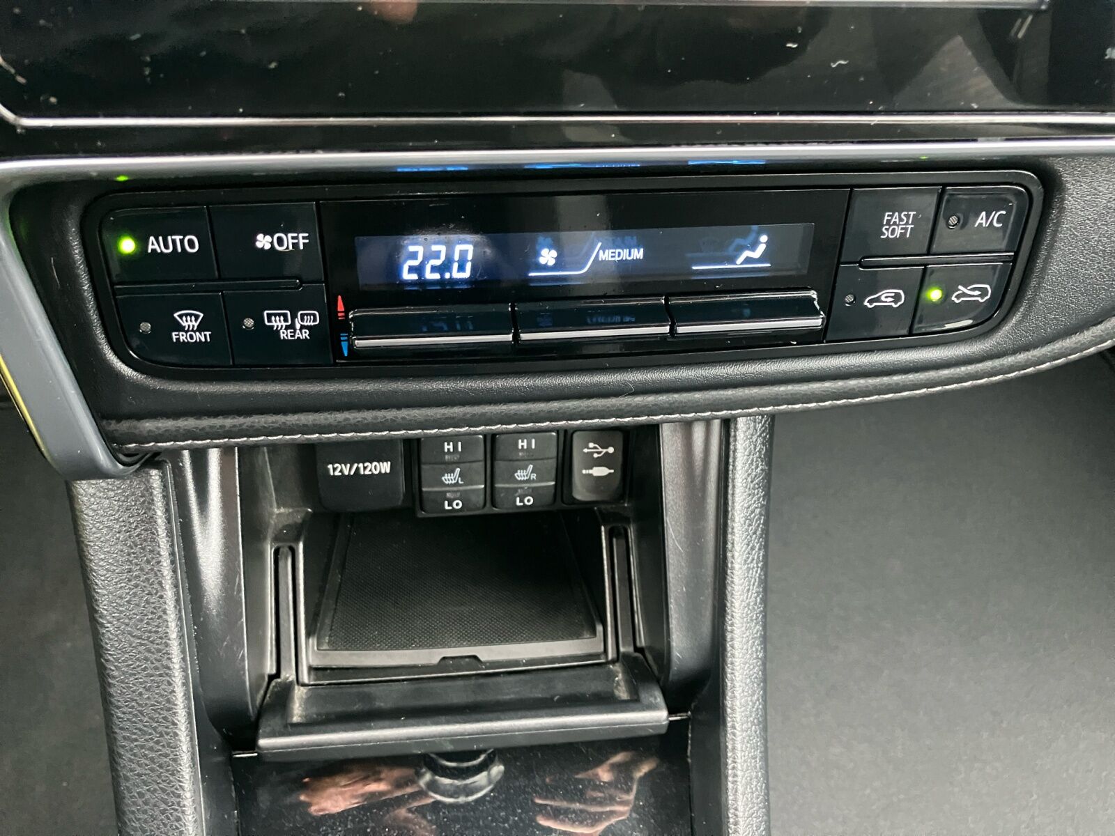 Billede af Toyota Auris Touring Sports 1,2 T T2 Comfort 116HK Stc 6g