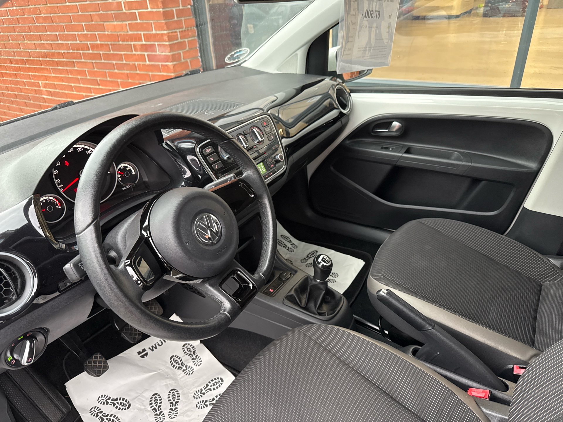 Billede af VW up 1,0 MPI BMT High 75HK 5d