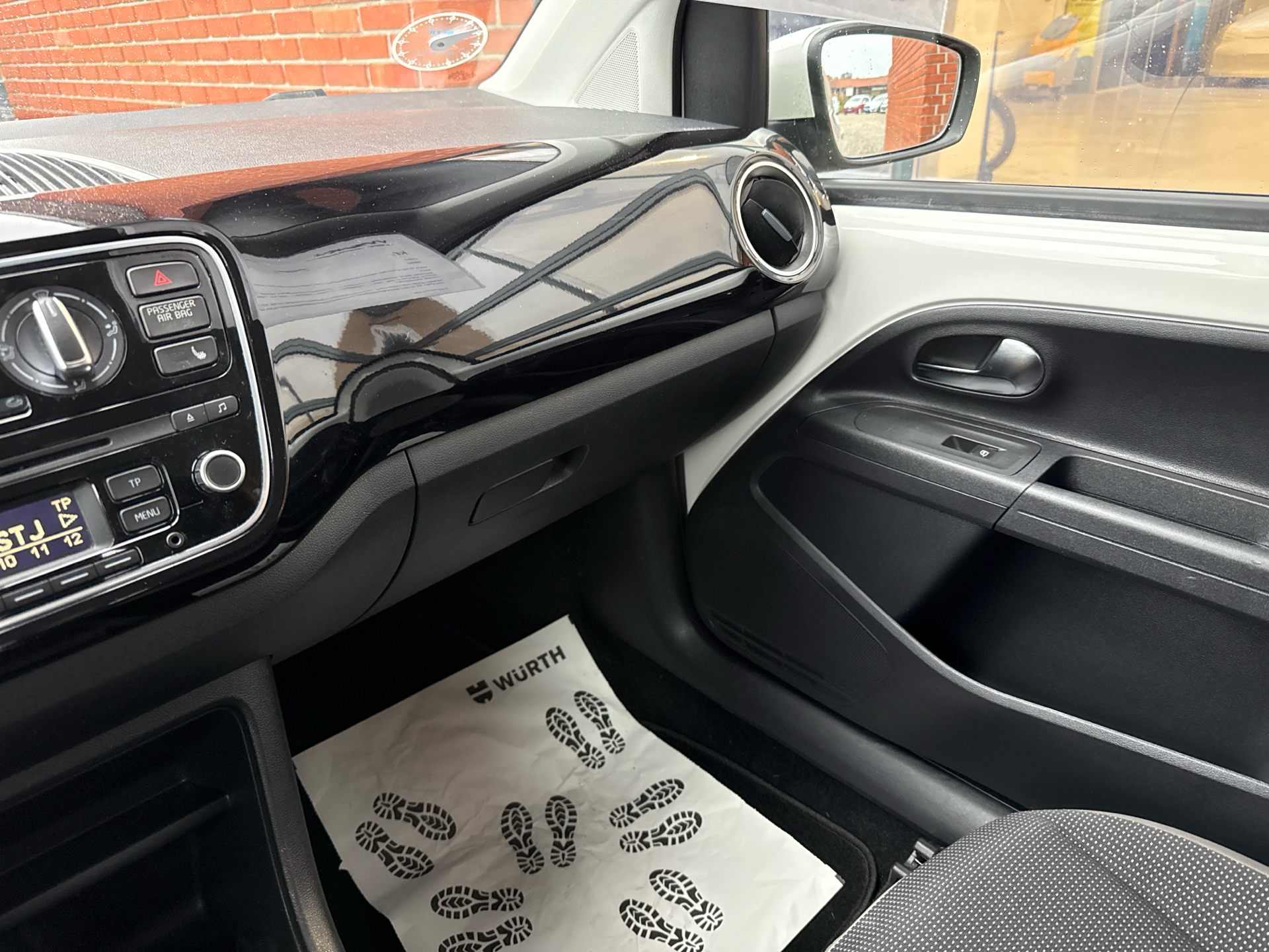 Billede af VW up 1,0 MPI BMT High 75HK 5d