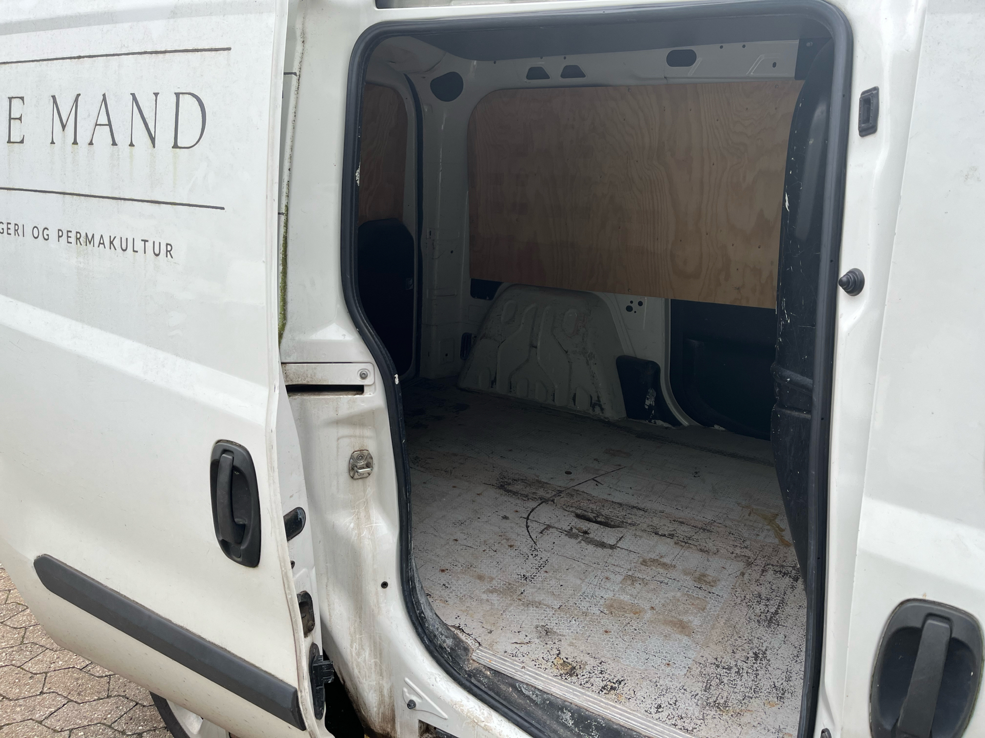 Billede af Fiat Doblò L1 1,3 MJT Professional Start & Stop 90HK Van