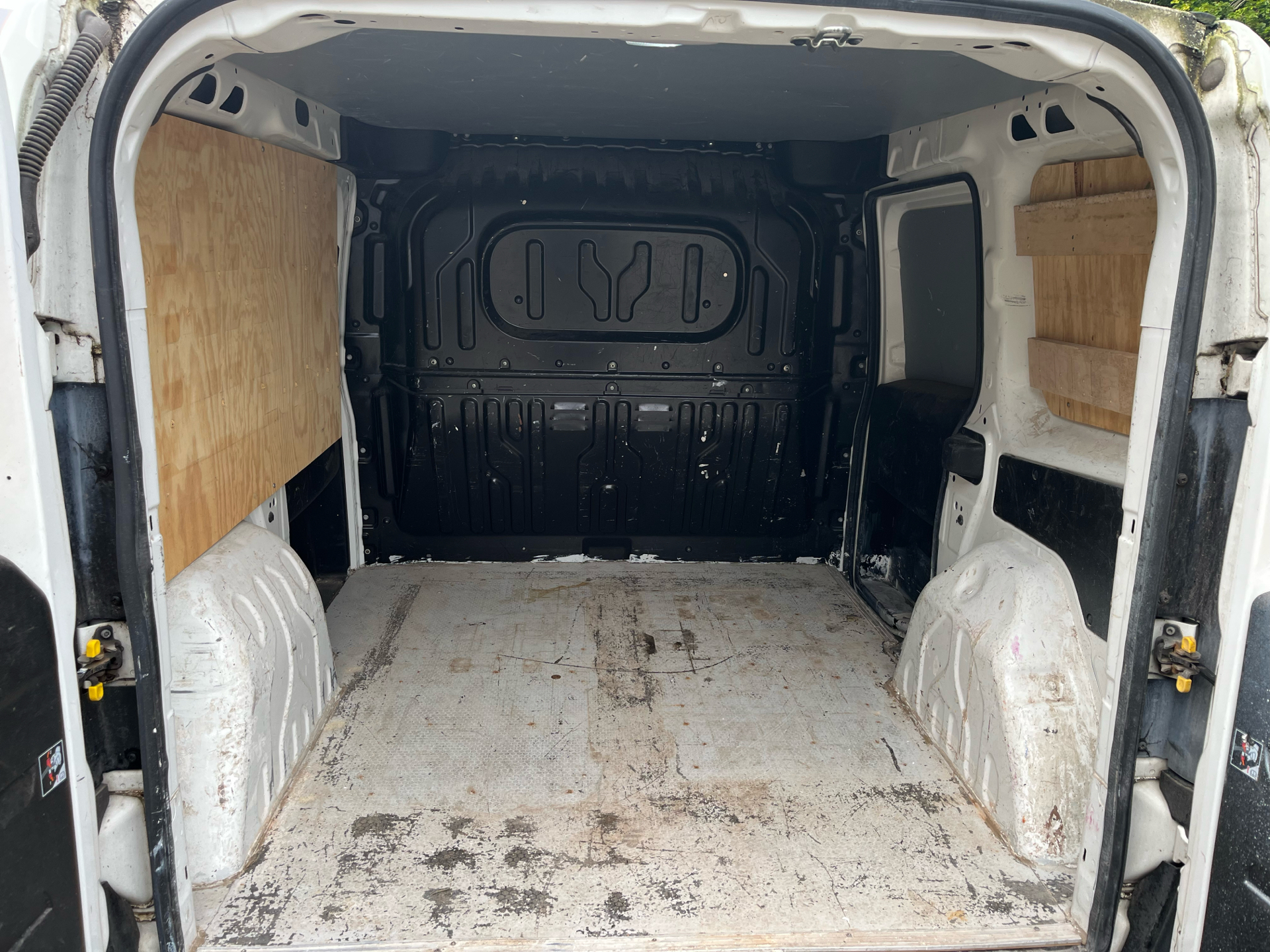 Billede af Fiat Doblò L1 1,3 MJT Professional Start & Stop 90HK Van