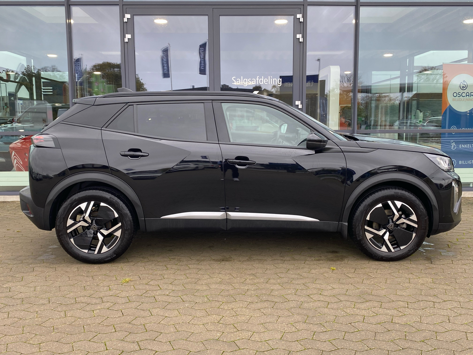 Billede af Peugeot 2008 1,2 PureTech First Selection EAT8 130HK 5d 8g Aut.