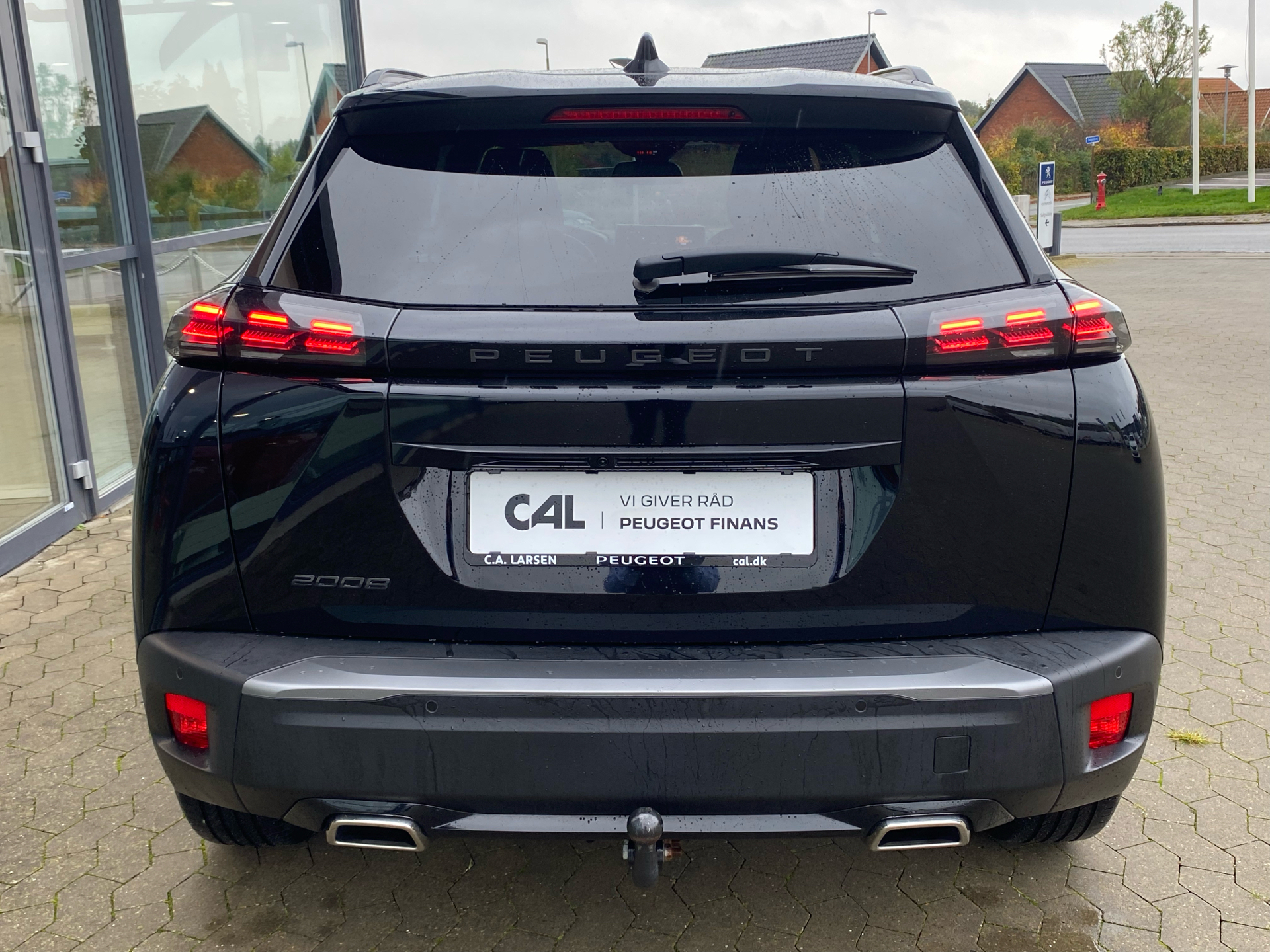 Billede af Peugeot 2008 1,2 PureTech First Selection EAT8 130HK 5d 8g Aut.