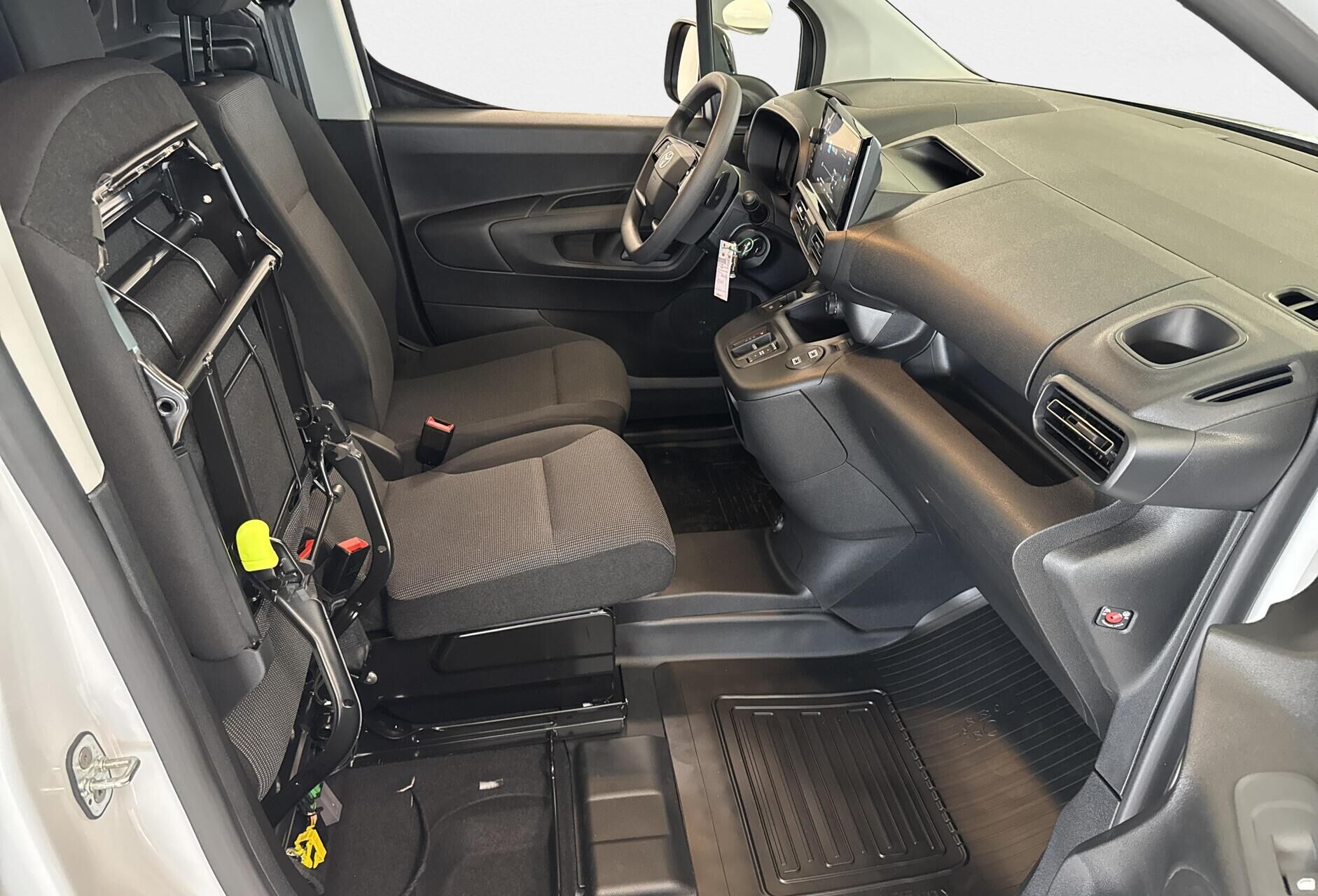 Billede af Toyota Proace City Electric Medium EL Comfort Master To Skydedøre 136HK Van Aut.