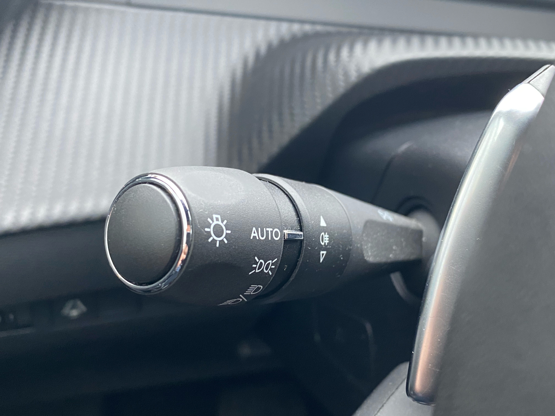 Billede af Peugeot 2008 1,2 PureTech First Selection EAT8 130HK 5d 8g Aut.