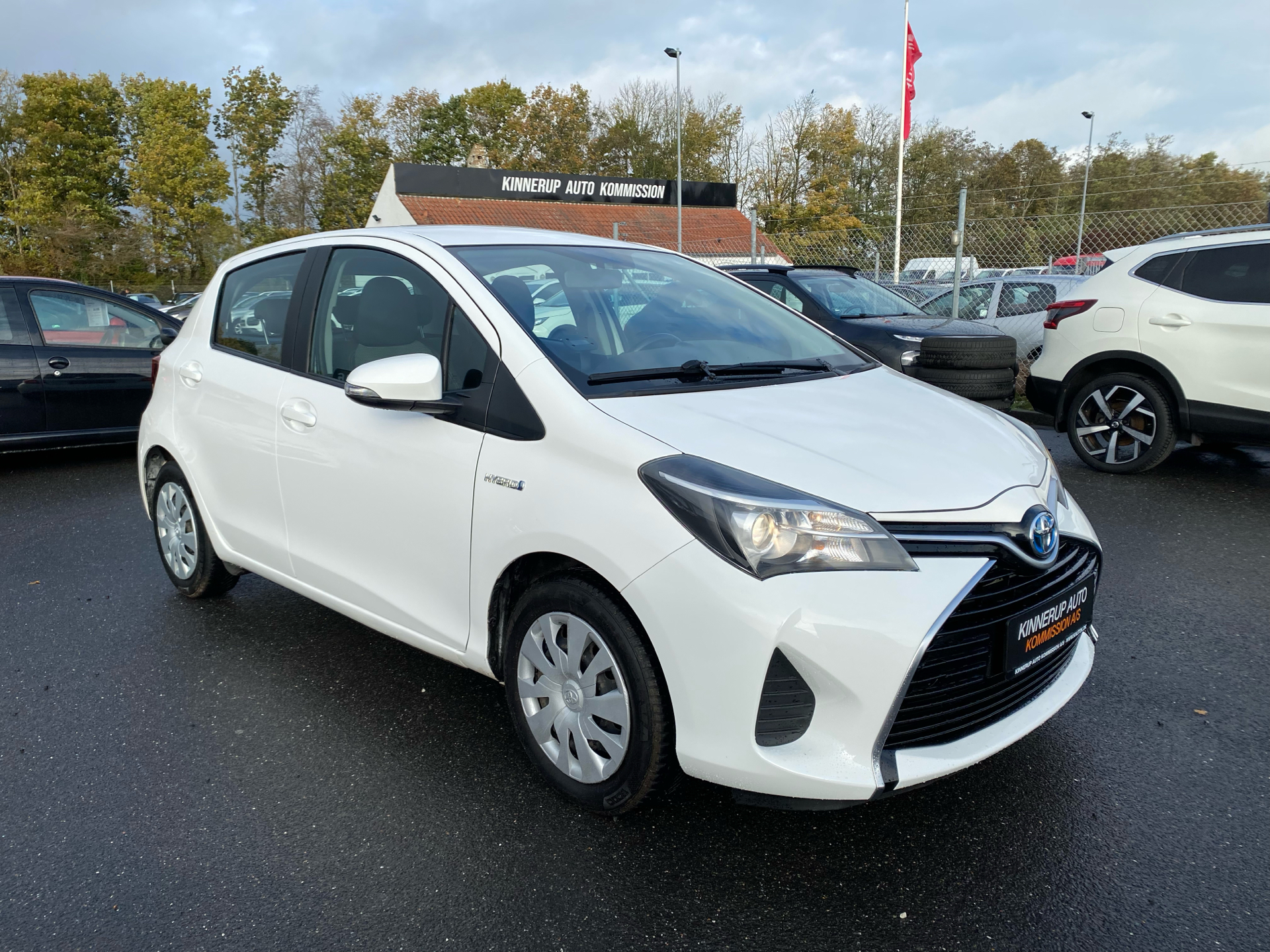 Billede af Toyota Yaris 1,5 Hybrid H2 E-CVT 100HK 5d Trinl. Gear