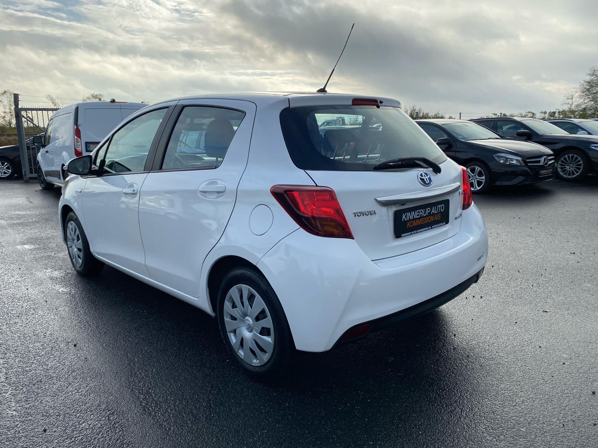 Billede af Toyota Yaris 1,5 Hybrid H2 E-CVT 100HK 5d Trinl. Gear