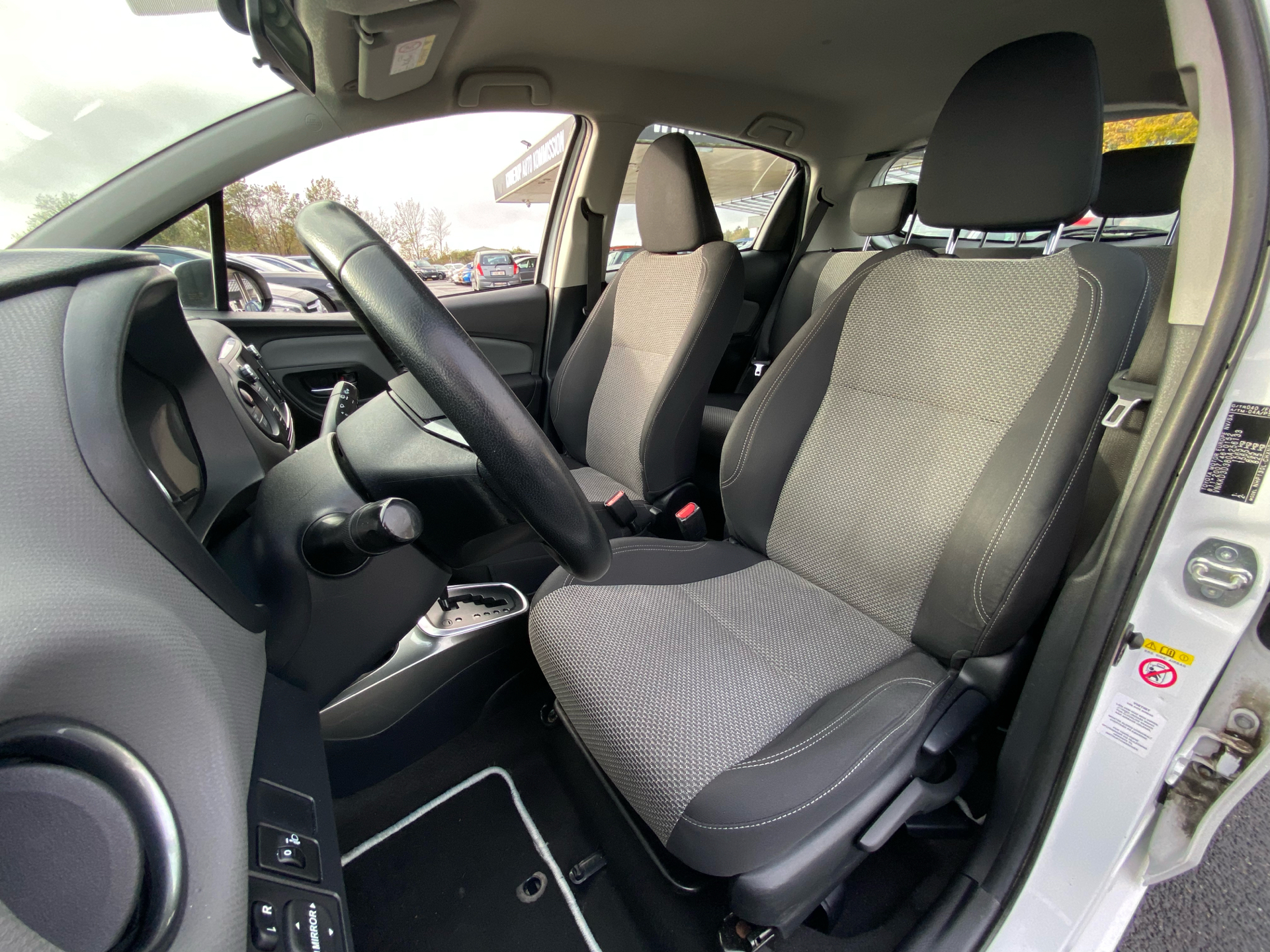 Billede af Toyota Yaris 1,5 Hybrid H2 E-CVT 100HK 5d Trinl. Gear