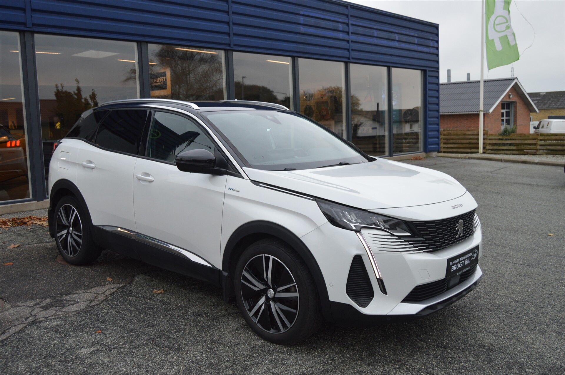 Billede af Peugeot 3008 1,6 PureTech  Plugin-hybrid First Selection EAT8 225HK 5d 8g Aut.